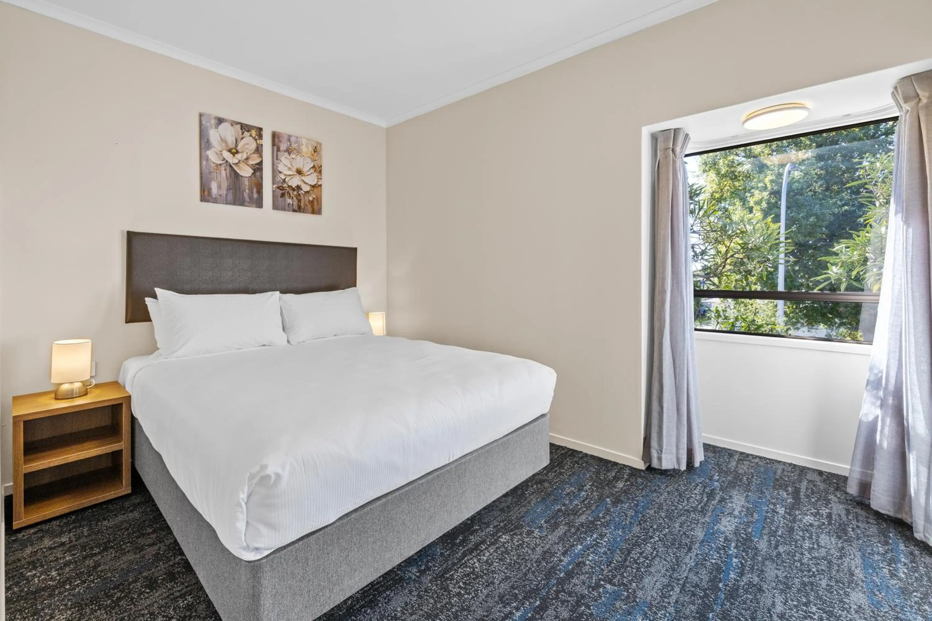 Bedroom, Bed in Imperial Hotel Rotorua