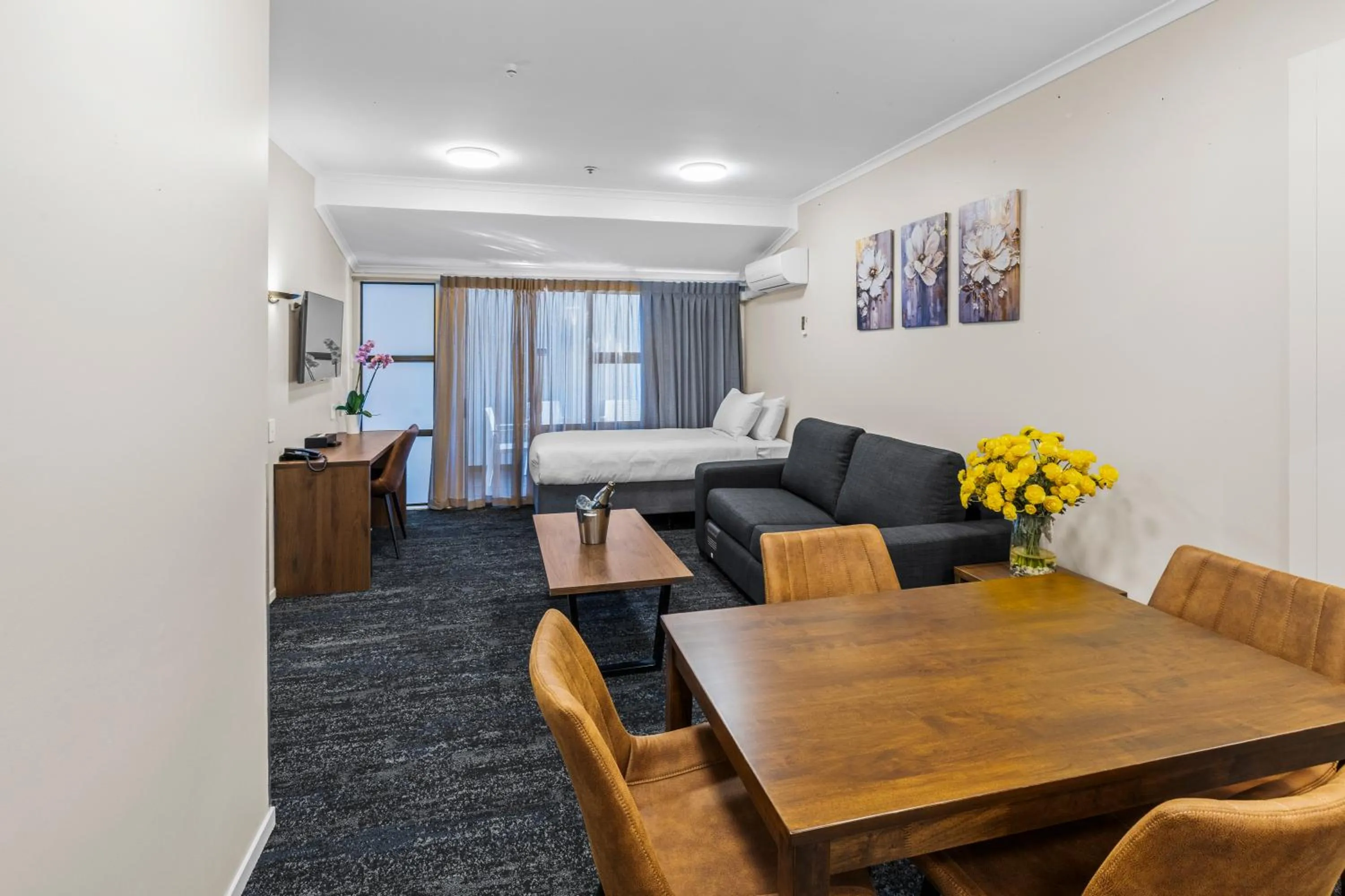 Living room in Imperial Hotel Rotorua
