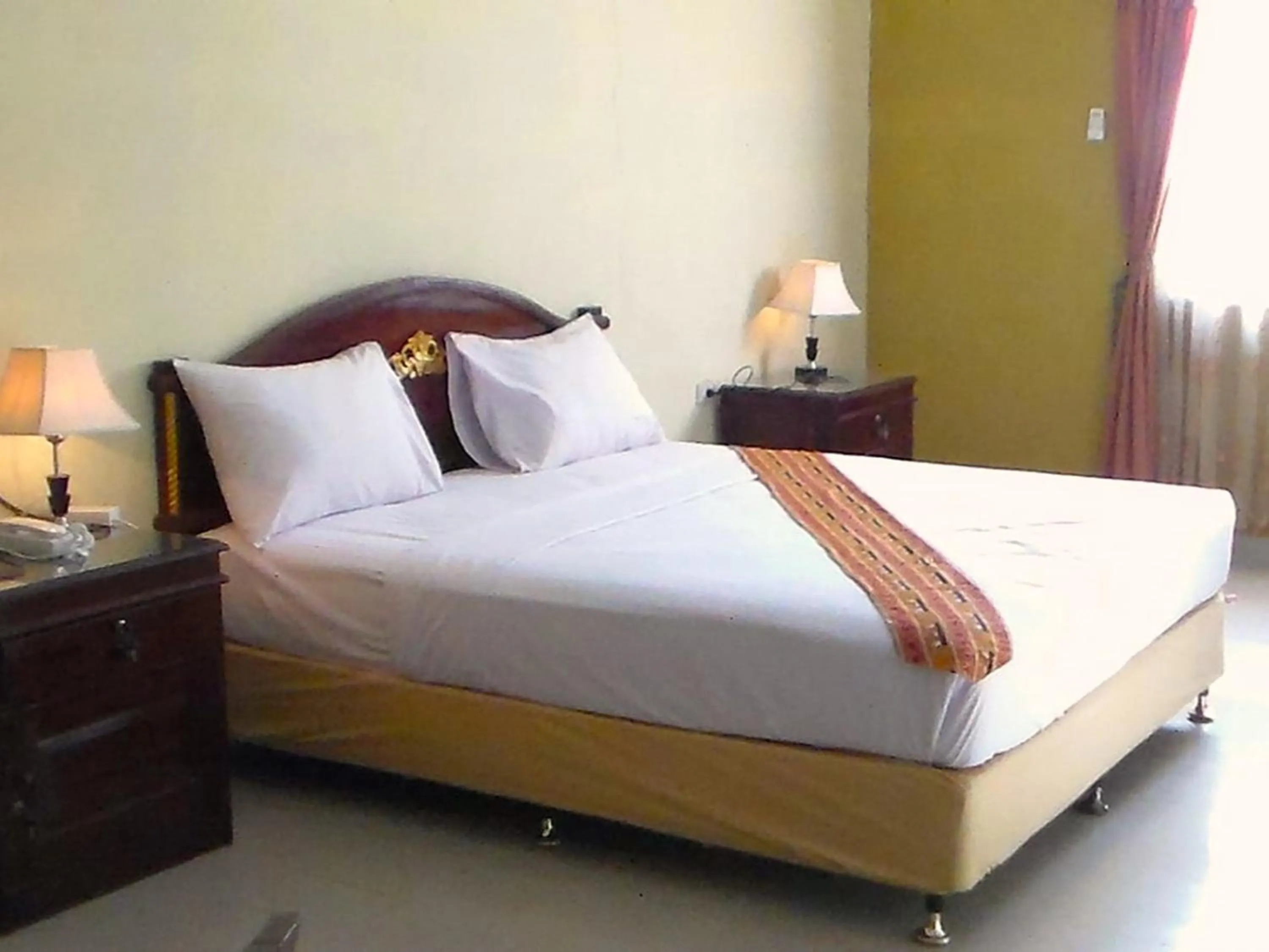 Bedroom, Bed in Esemka Hotel and Convention Kotabumi