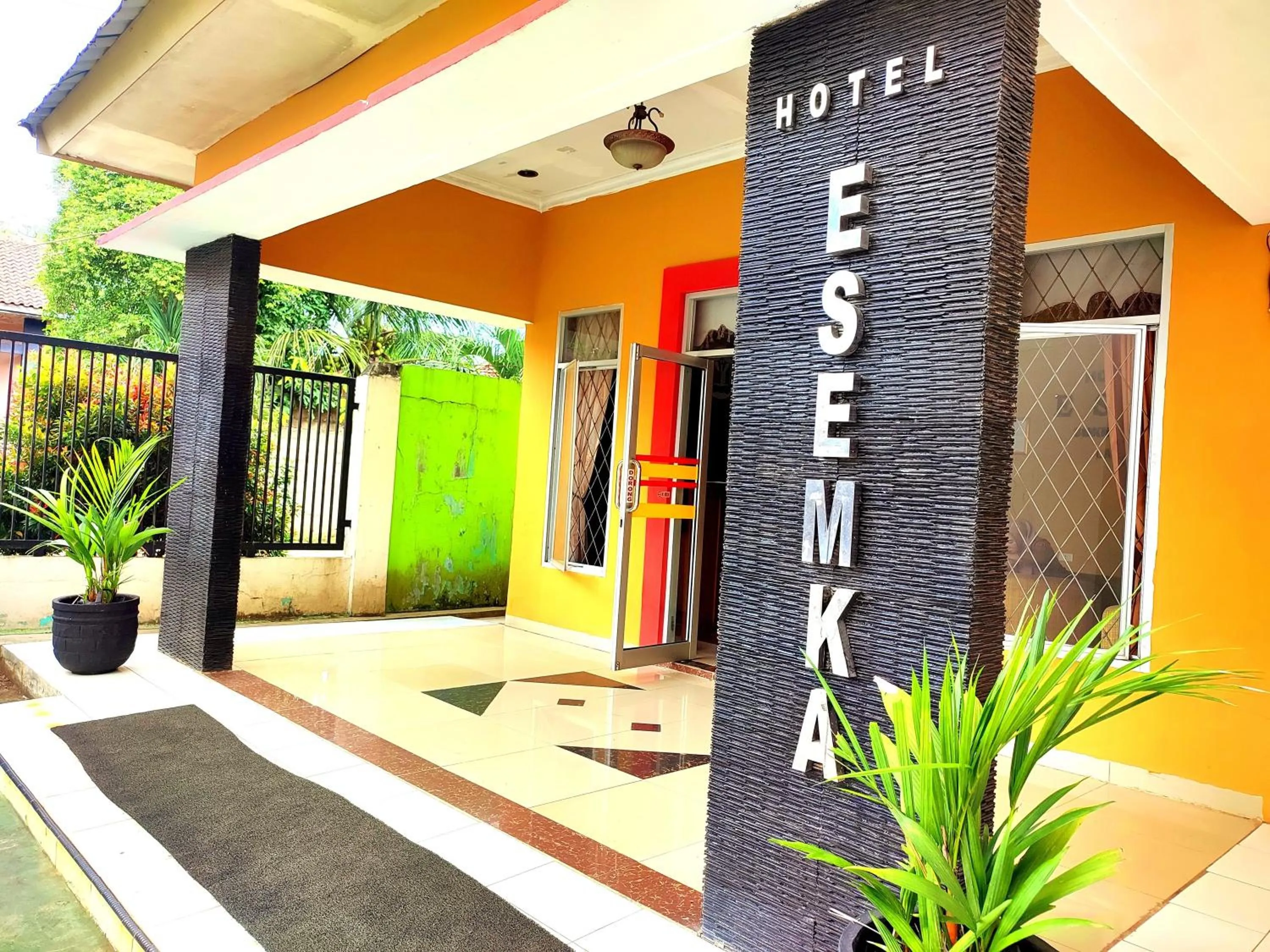 Property building in Esemka Hotel and Convention Kotabumi