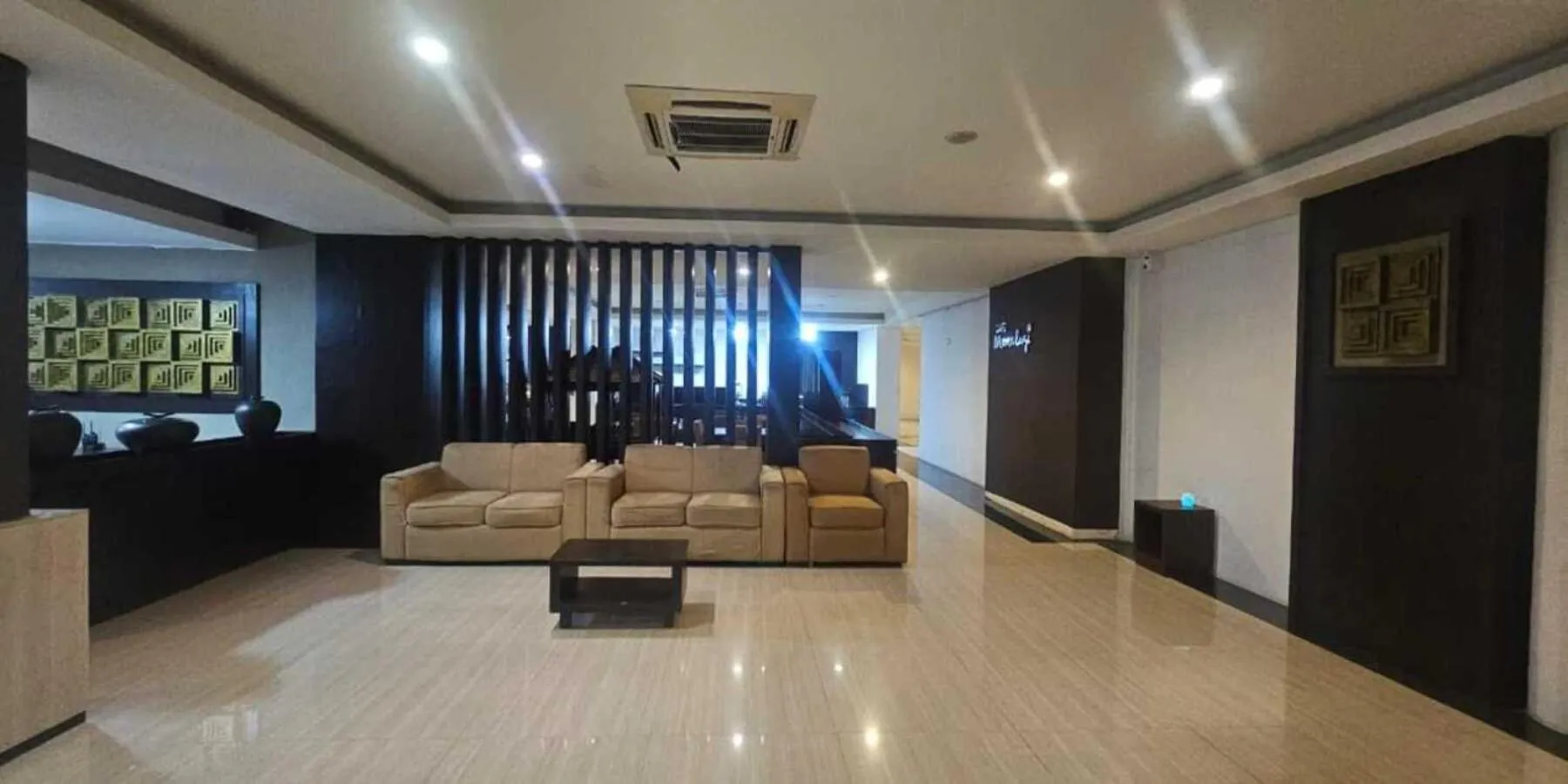 Seating area in Grage Hotel Malang by TOS