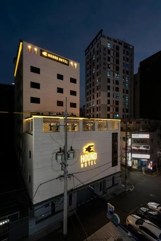 Hound Hotel Yeonsan