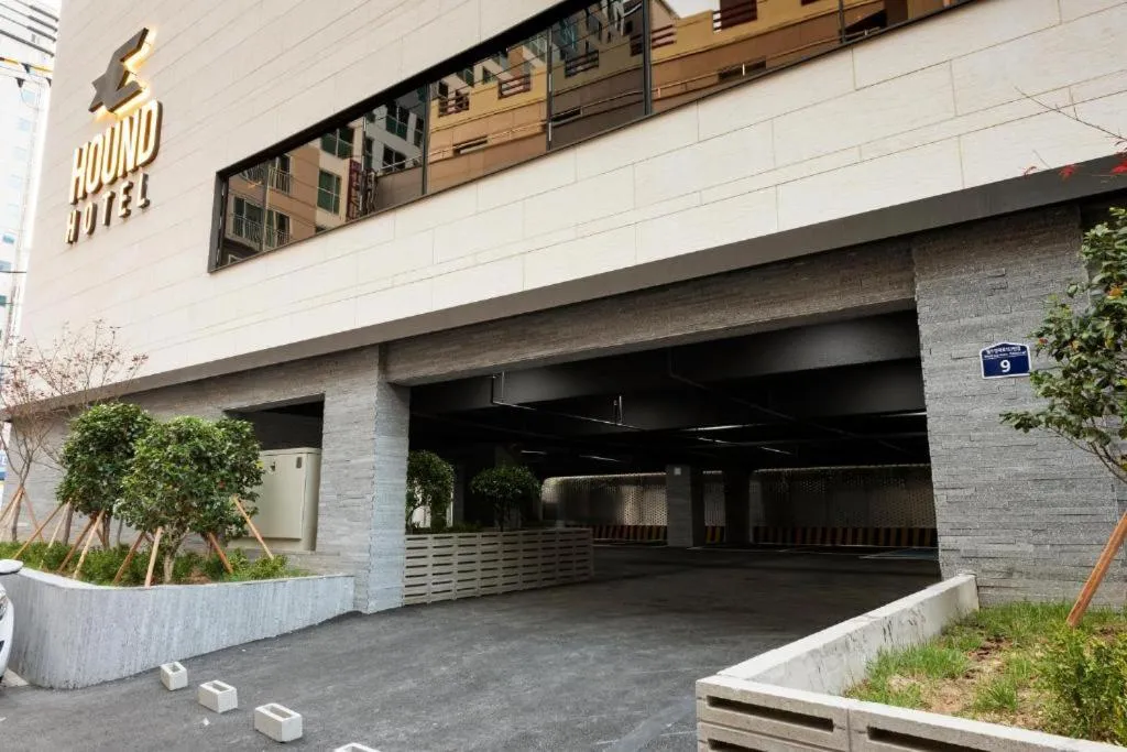 Hound Hotel Yeonsan