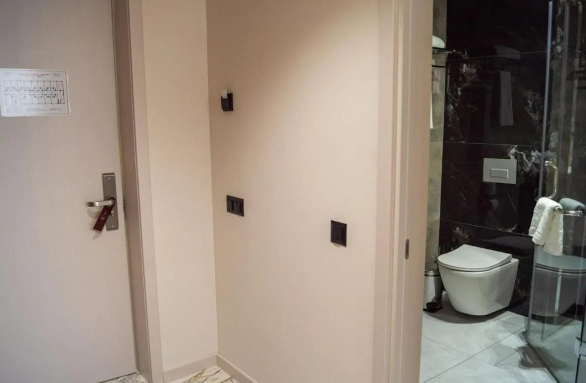 Meridian Plaza by Reikartz