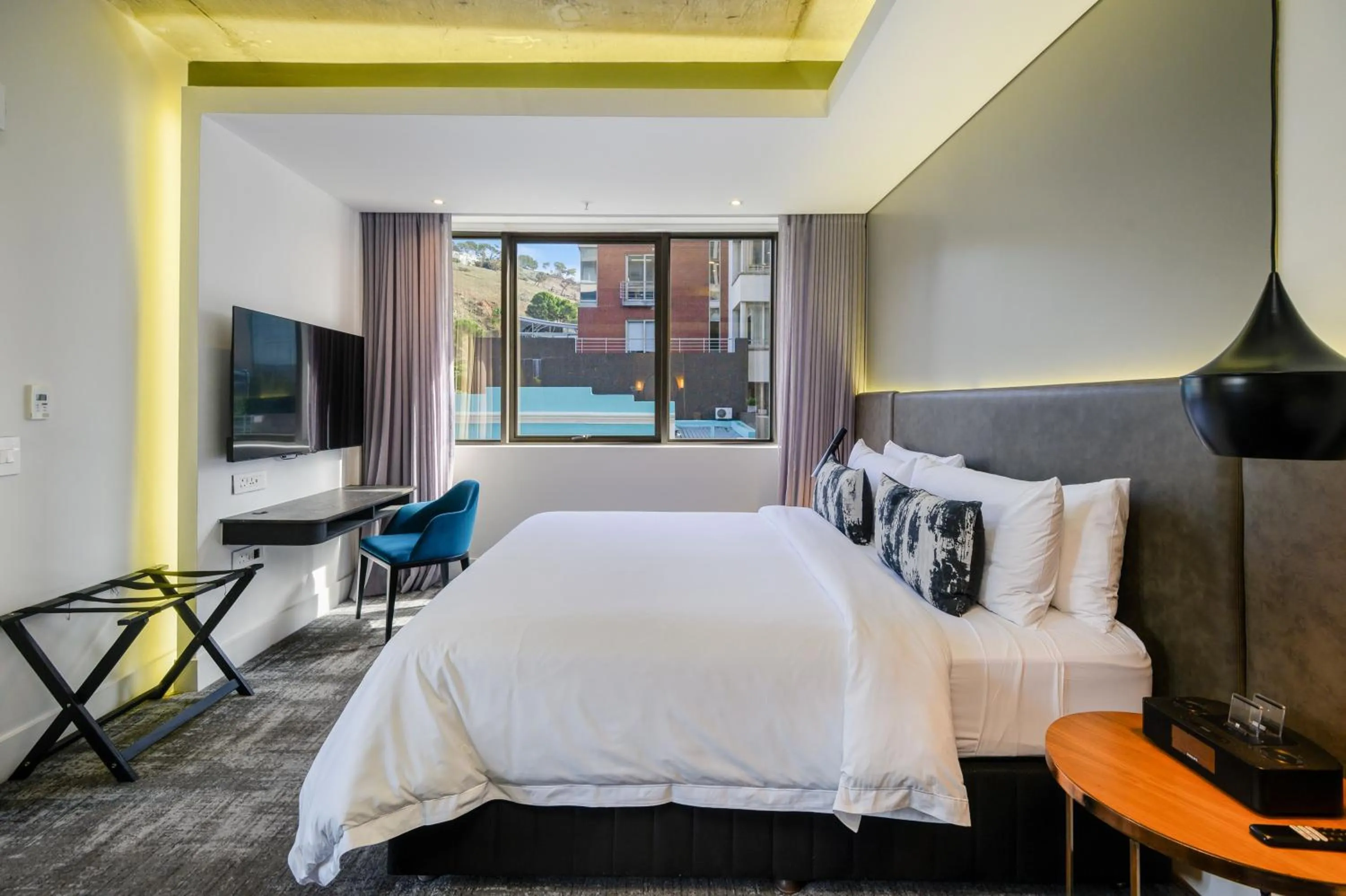 Bed in The Capital Mirage