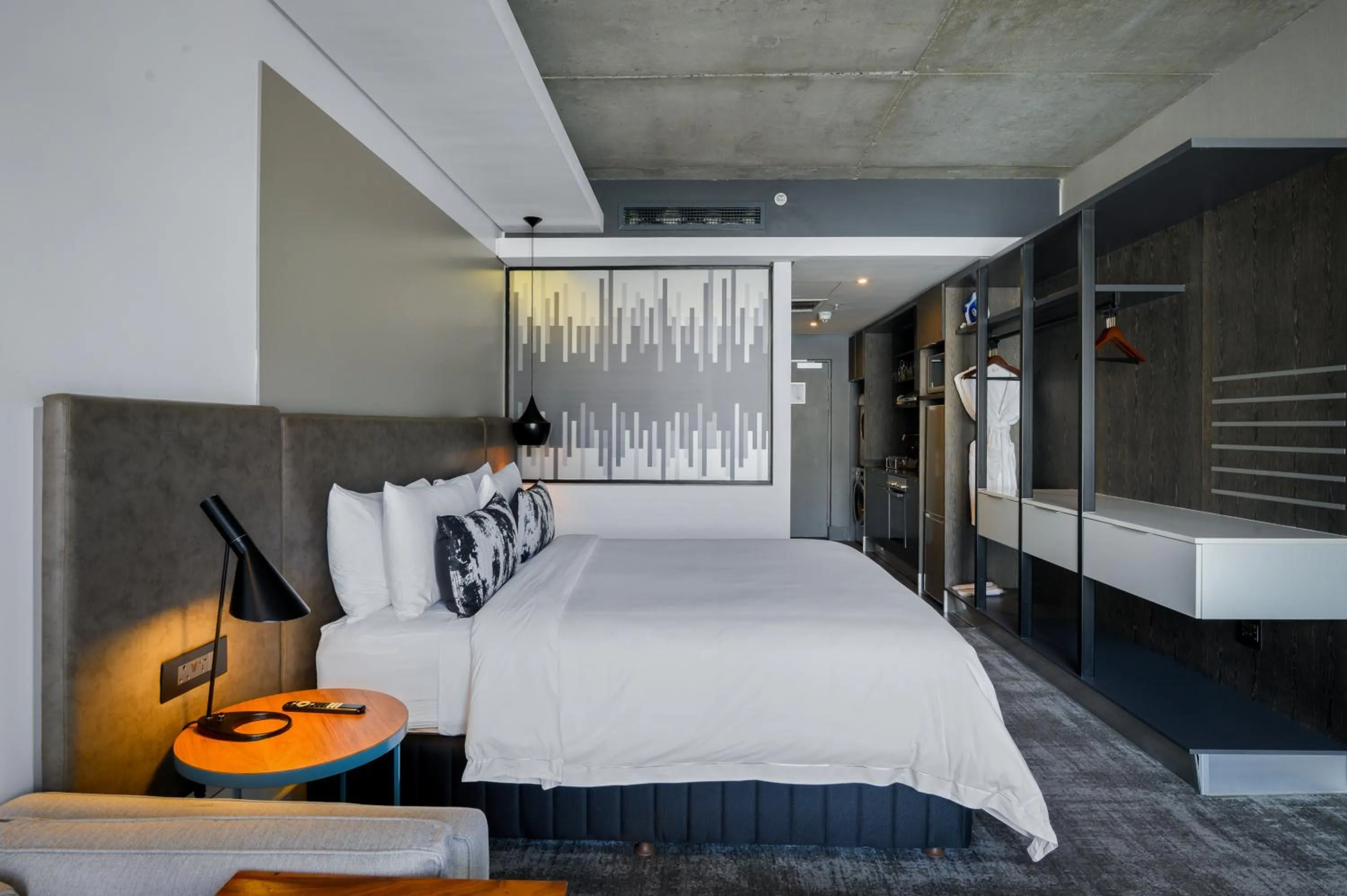 Bed in The Capital Mirage