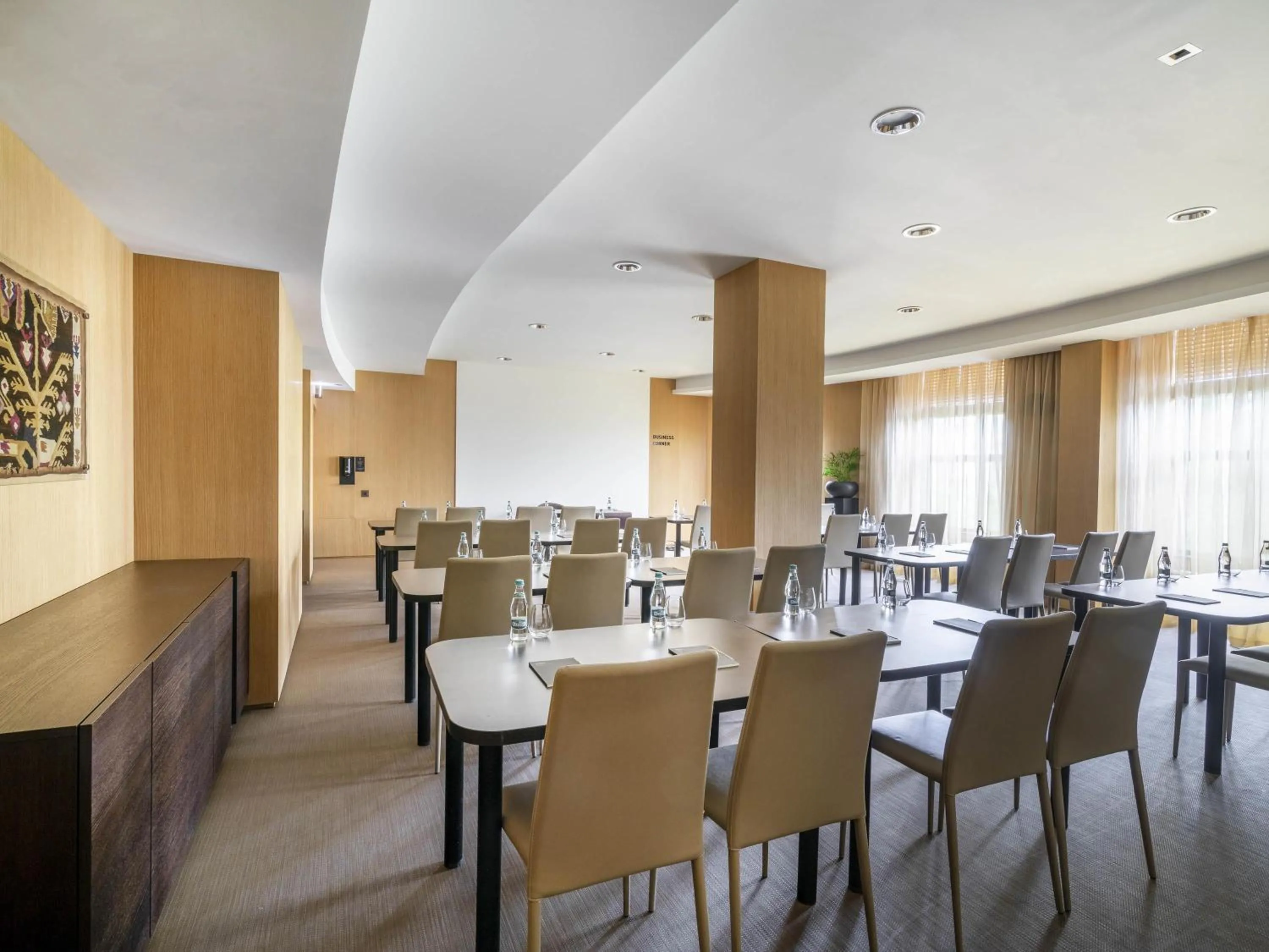 Meeting/conference room in BERDS Hotel Chisinau - MGallery Collection