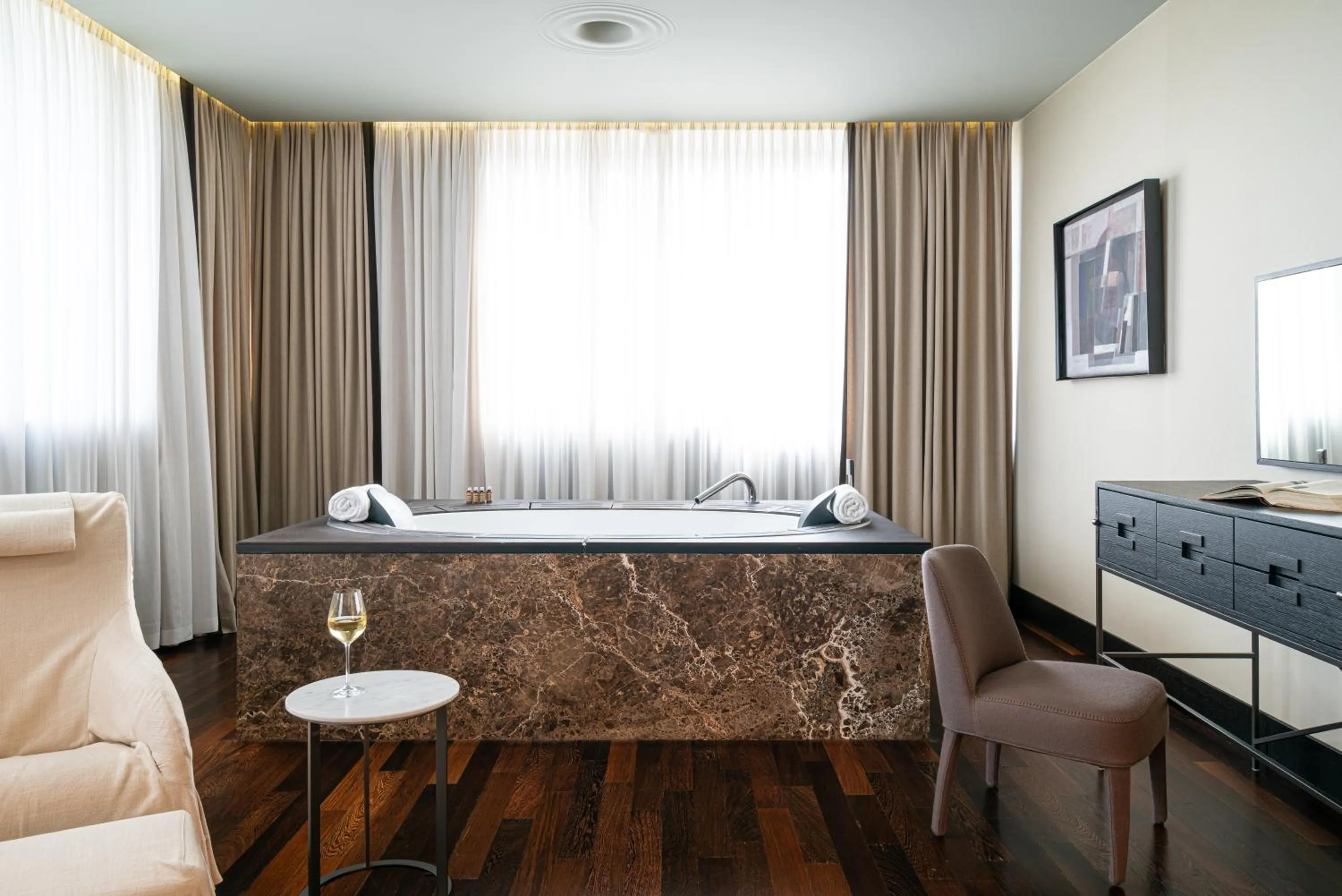 Bath in BERDS Hotel Chisinau - MGallery Collection