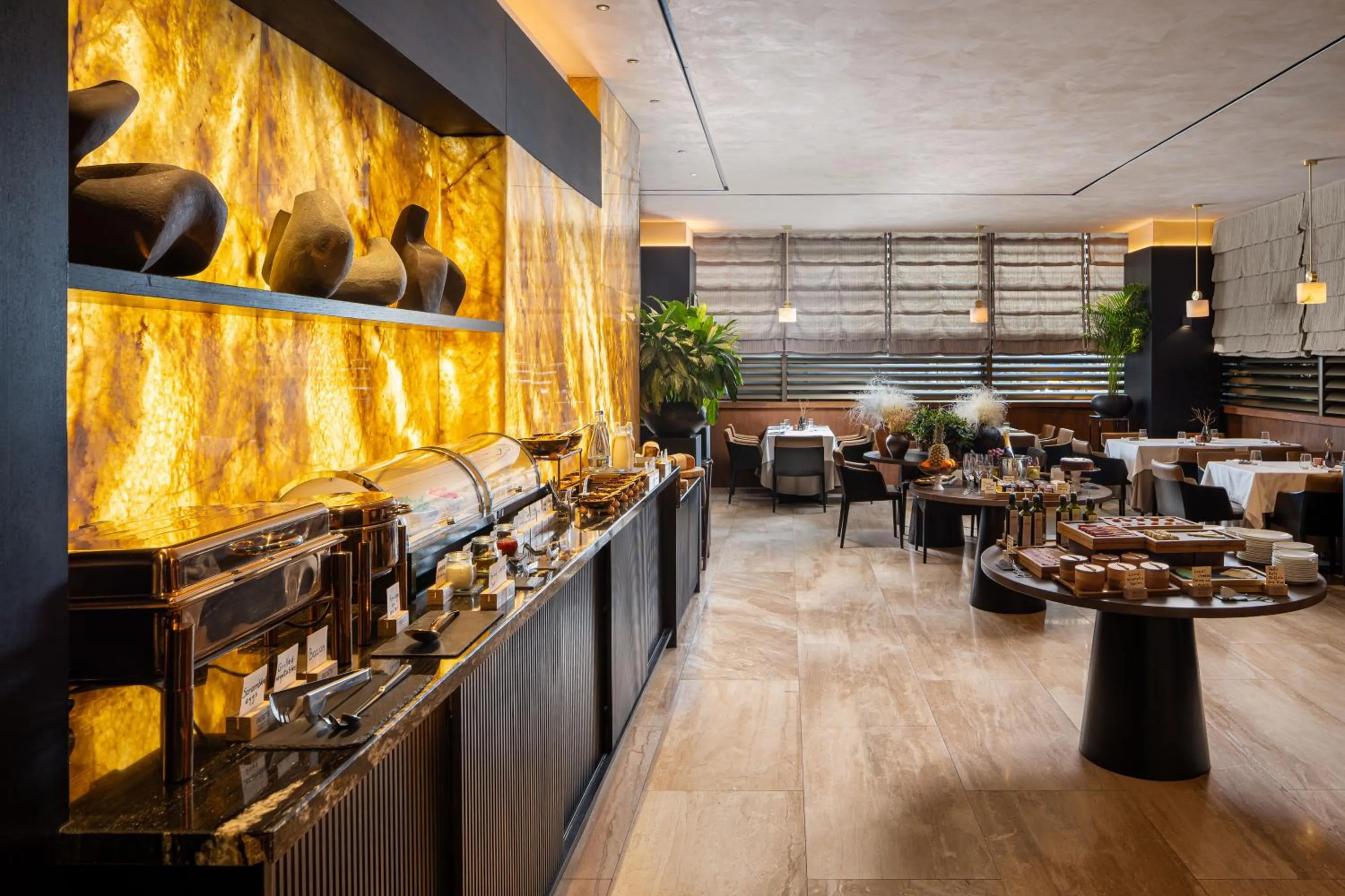 Restaurant/places to eat in BERDS Hotel Chisinau - MGallery Collection