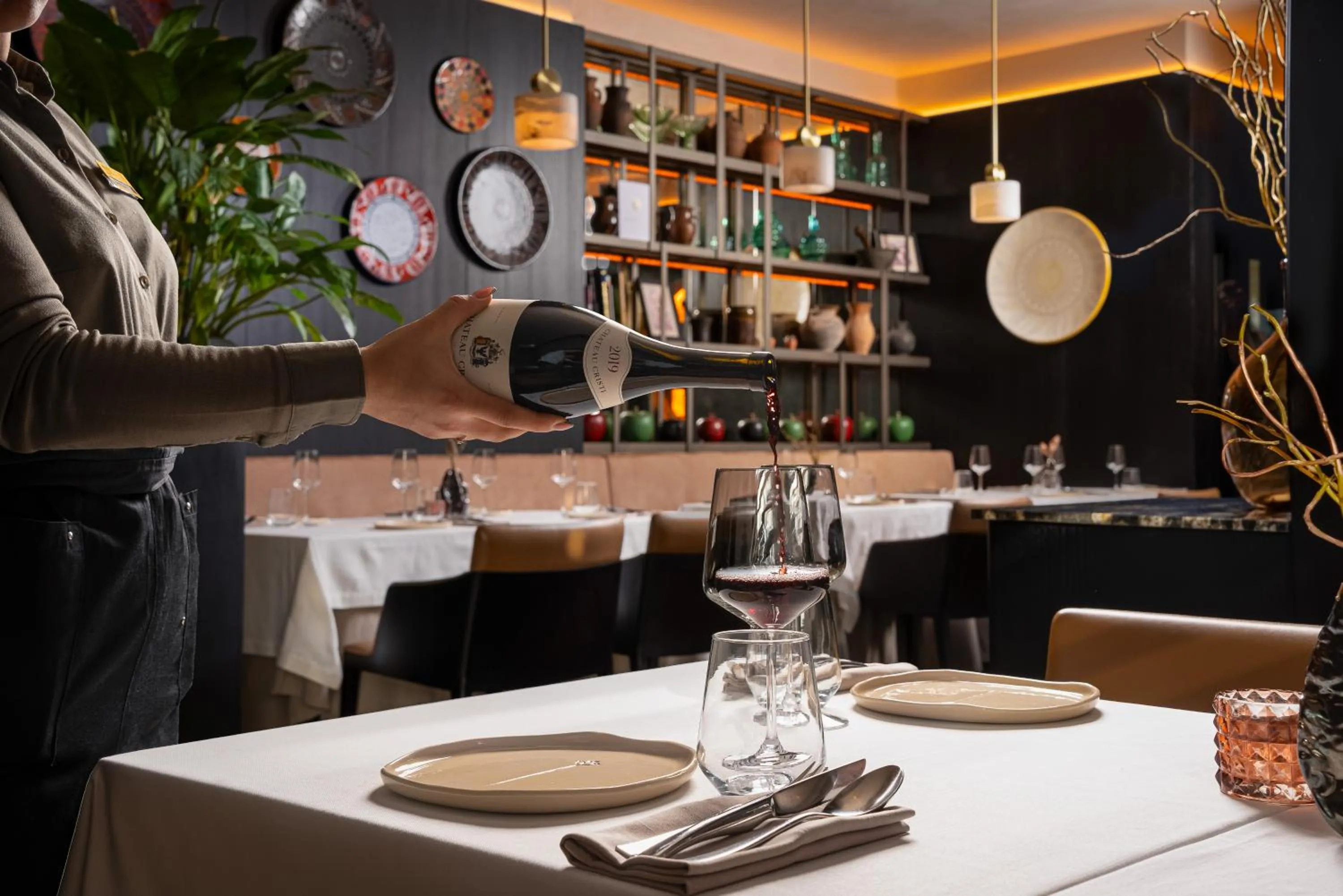 Restaurant/places to eat in BERDS Hotel Chisinau - MGallery Collection