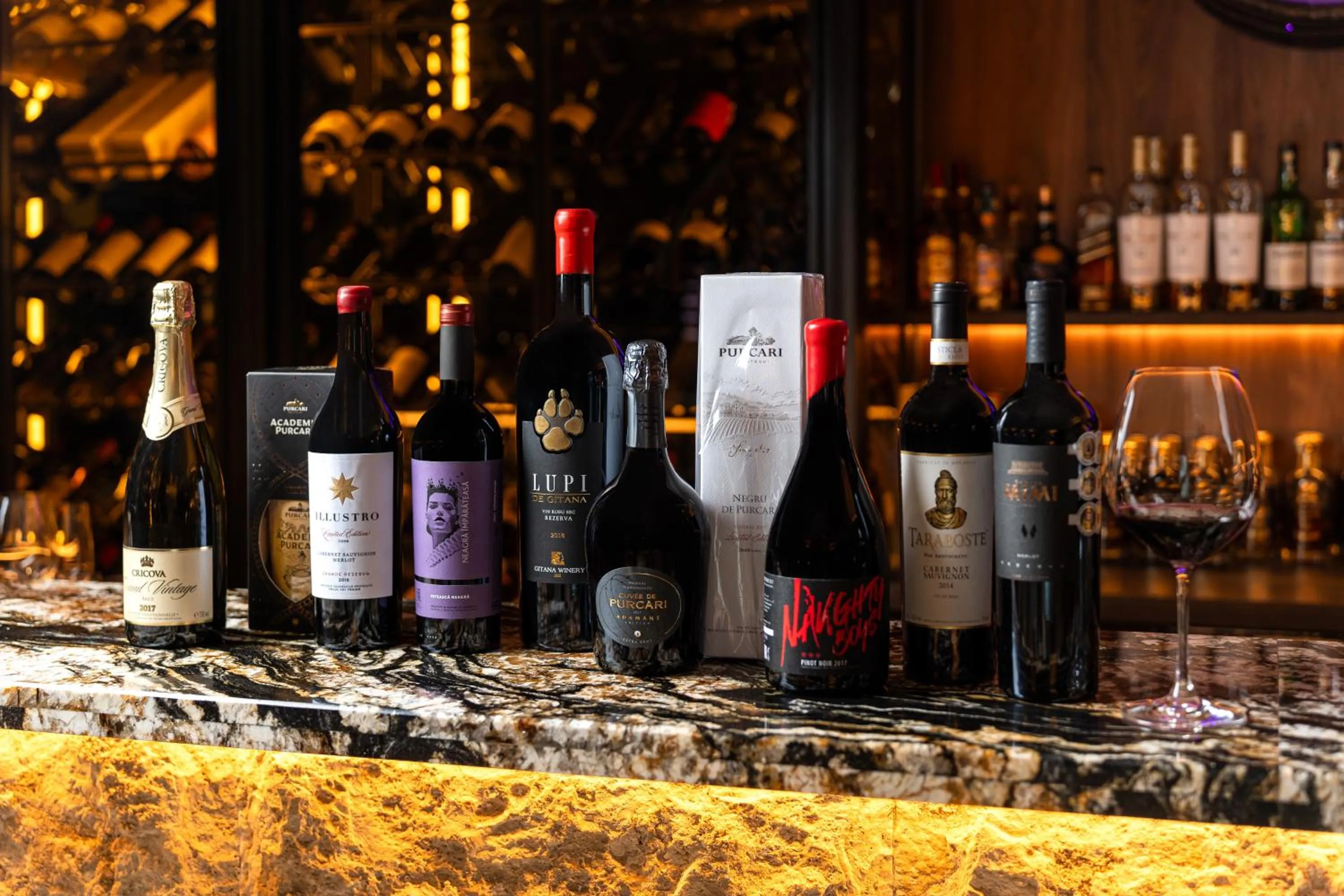 Lounge or bar in BERDS Hotel Chisinau - MGallery Collection