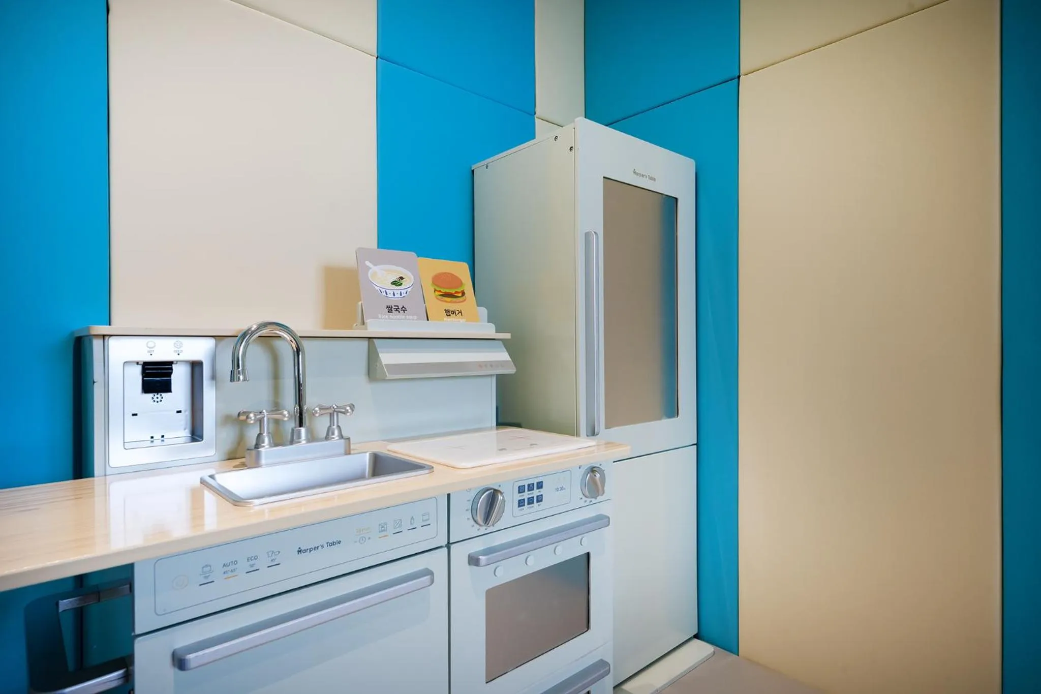 Decorative detail in Chestertons Gyeongju