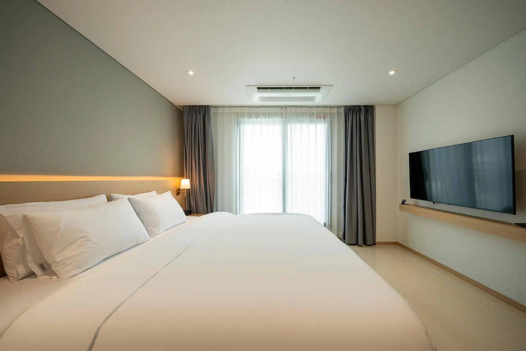 Decorative detail, Bed in Chestertons Gyeongju