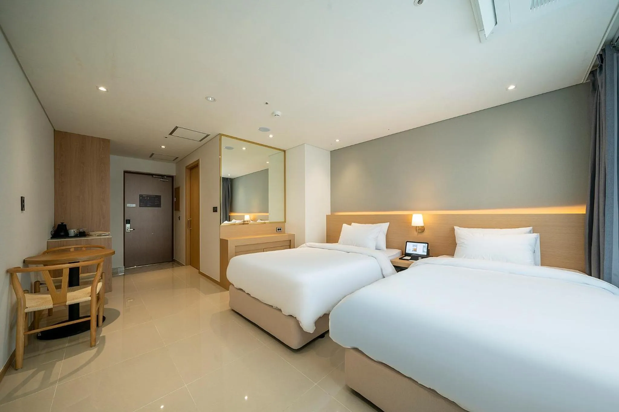 Photo of the whole room, Bed in Chestertons Gyeongju