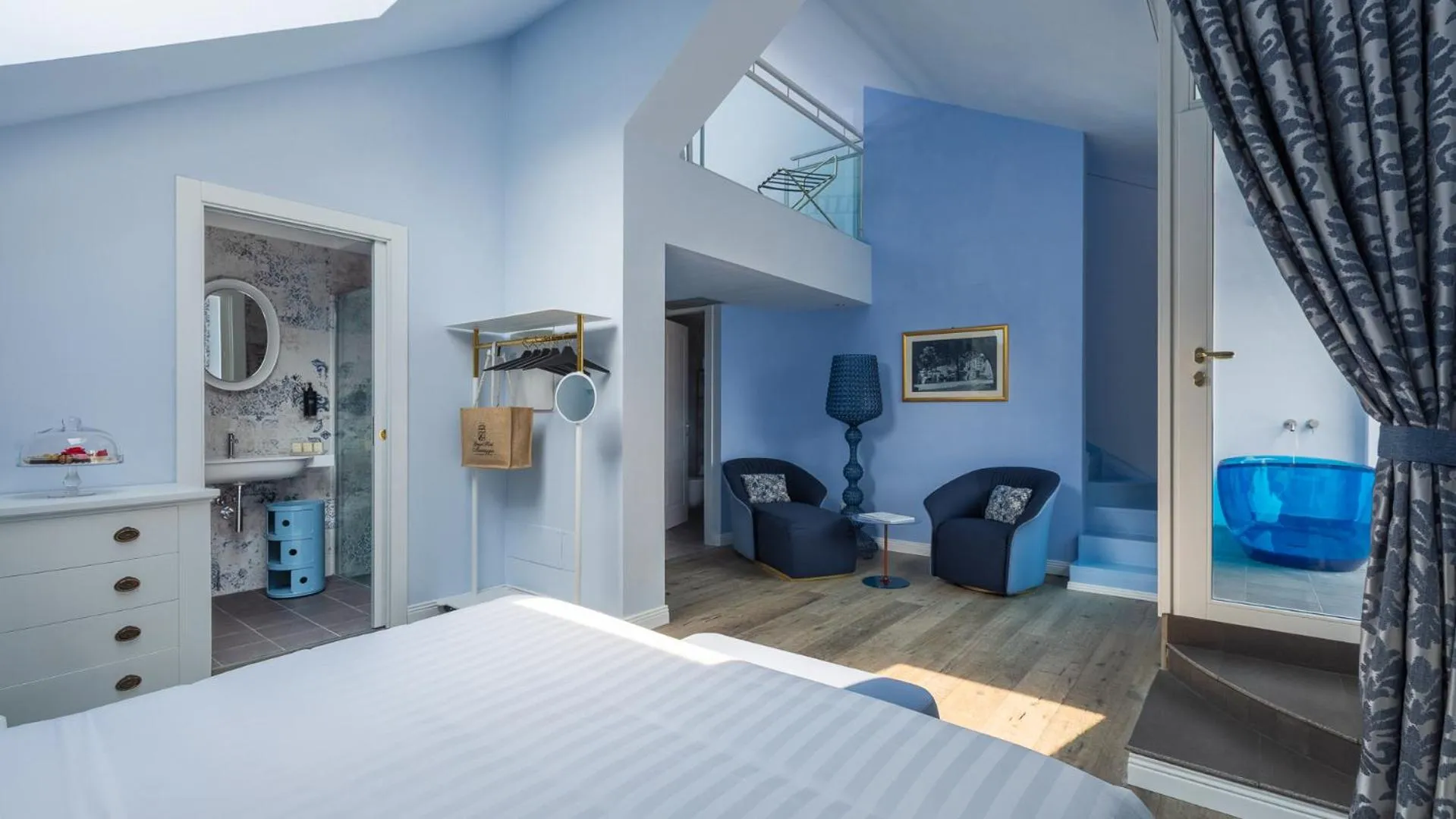 Bed in Grand Hotel Menaggio