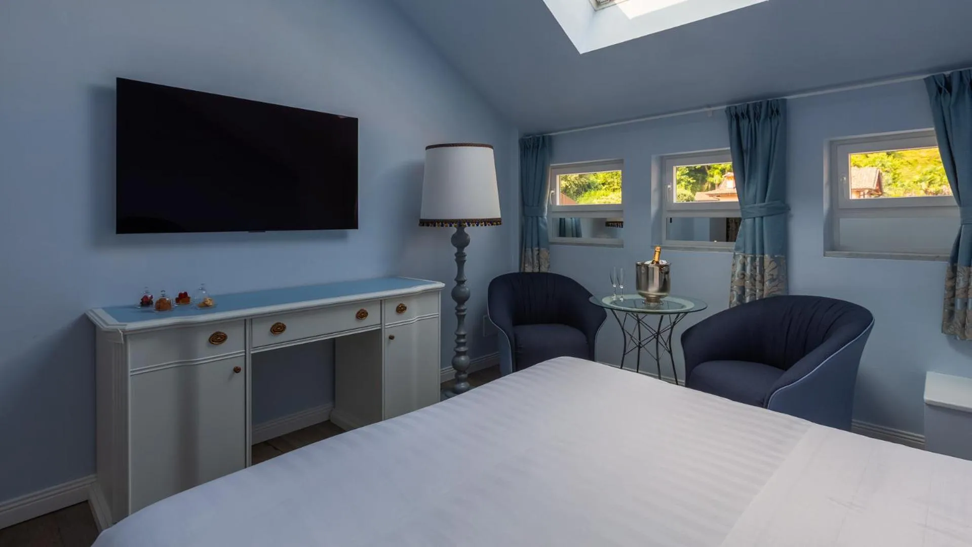 Bed in Grand Hotel Menaggio