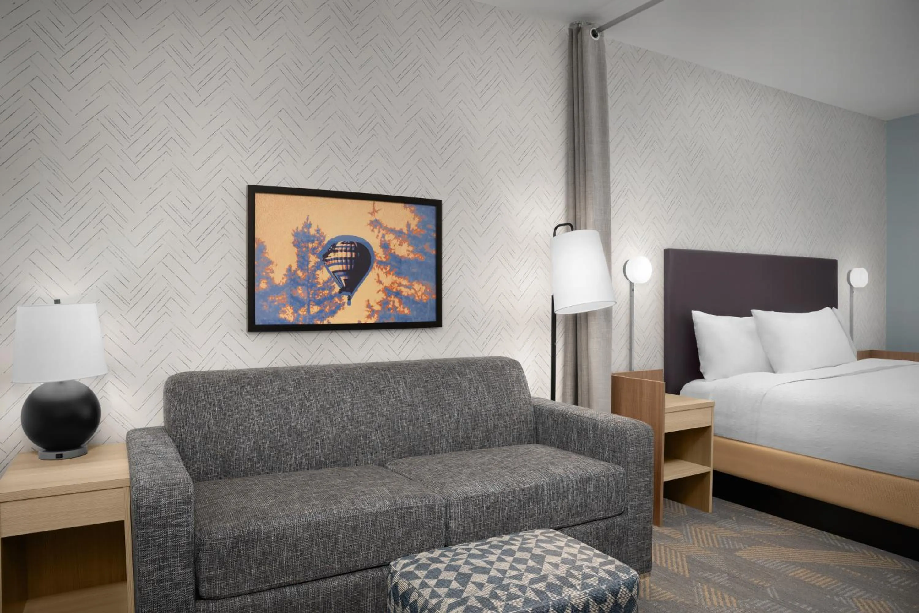 Bed in Home2 Suites By Hilton Rohnert Park Sonoma County