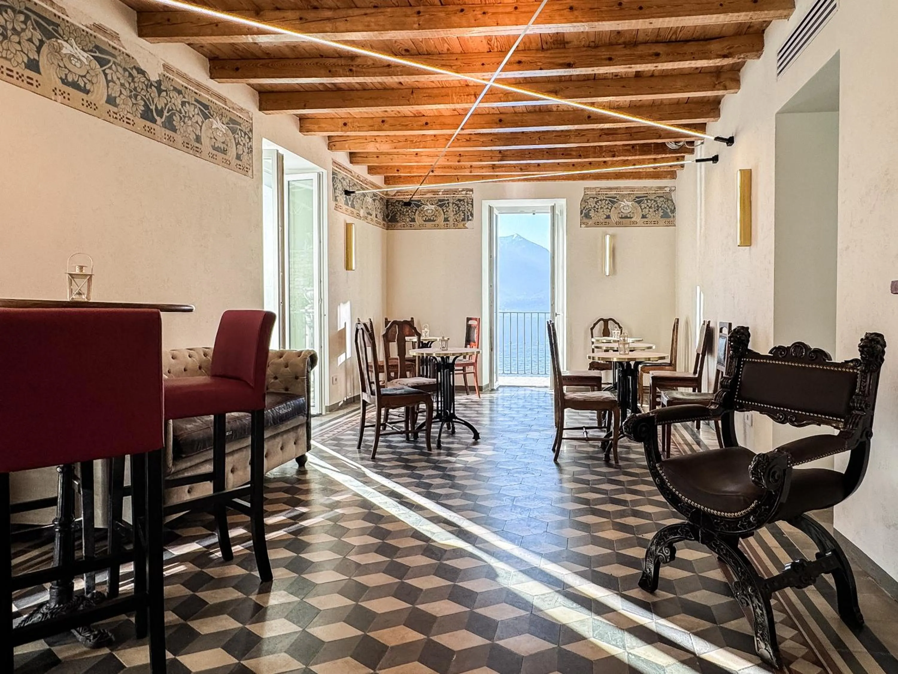 Lounge or bar in Villa Rêverie - Boutique Hotel