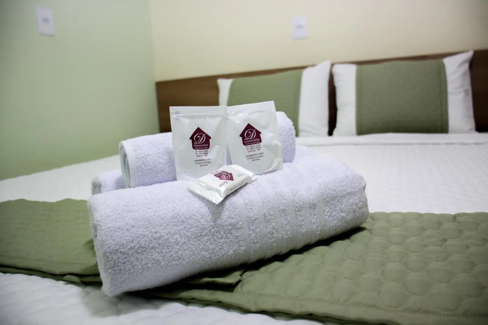 towels, Bed in Domus Hotel Cidade Nobre - Ipatinga