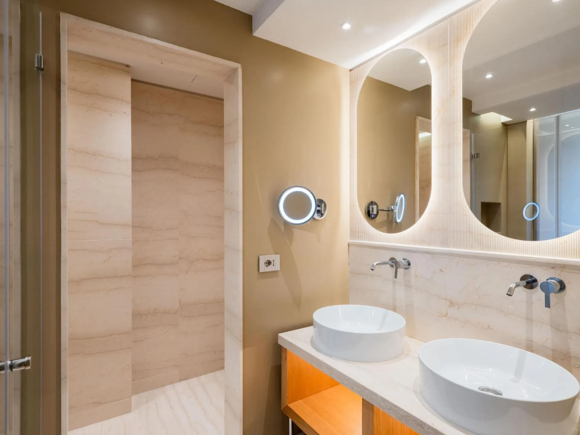 Bathroom in San Vito Resort & Spa