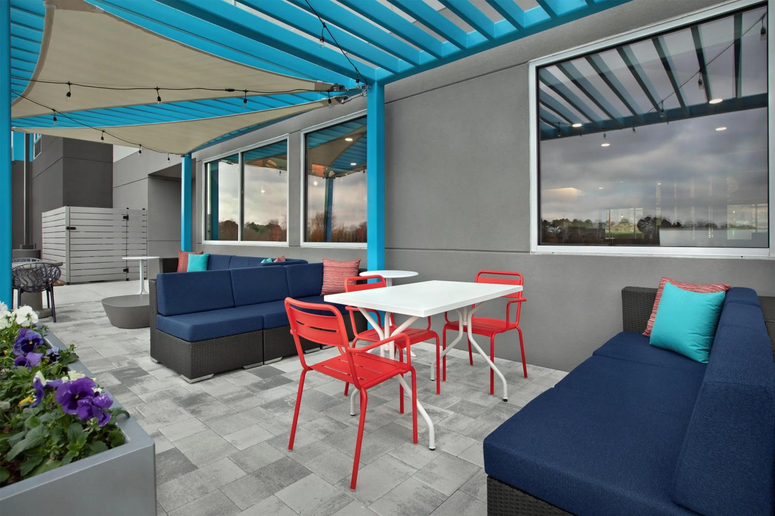 Patio in Tru By Hilton Huntsville Research Park Area