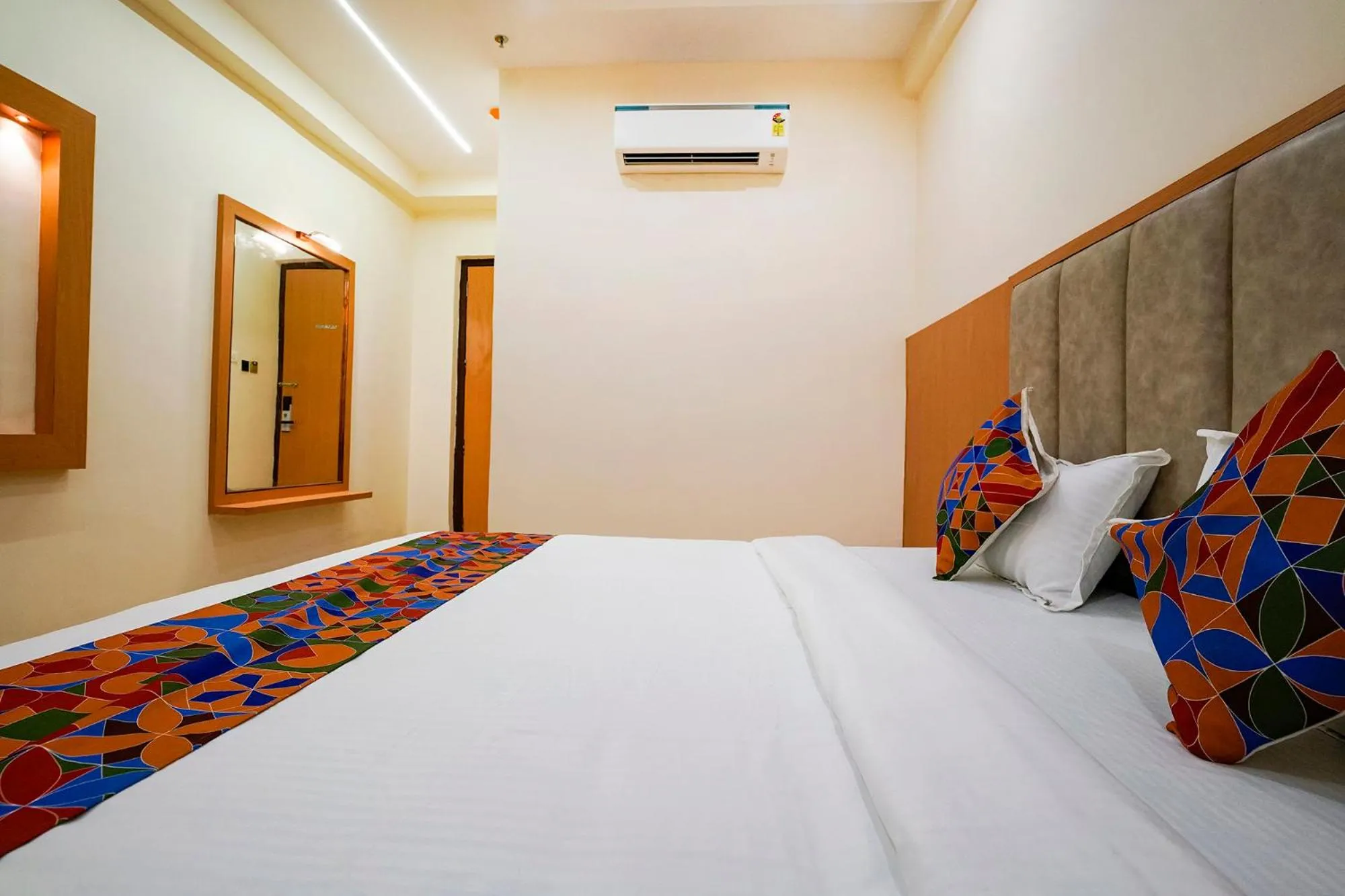 Bed in FabHotel 7 Square - Nr BKC