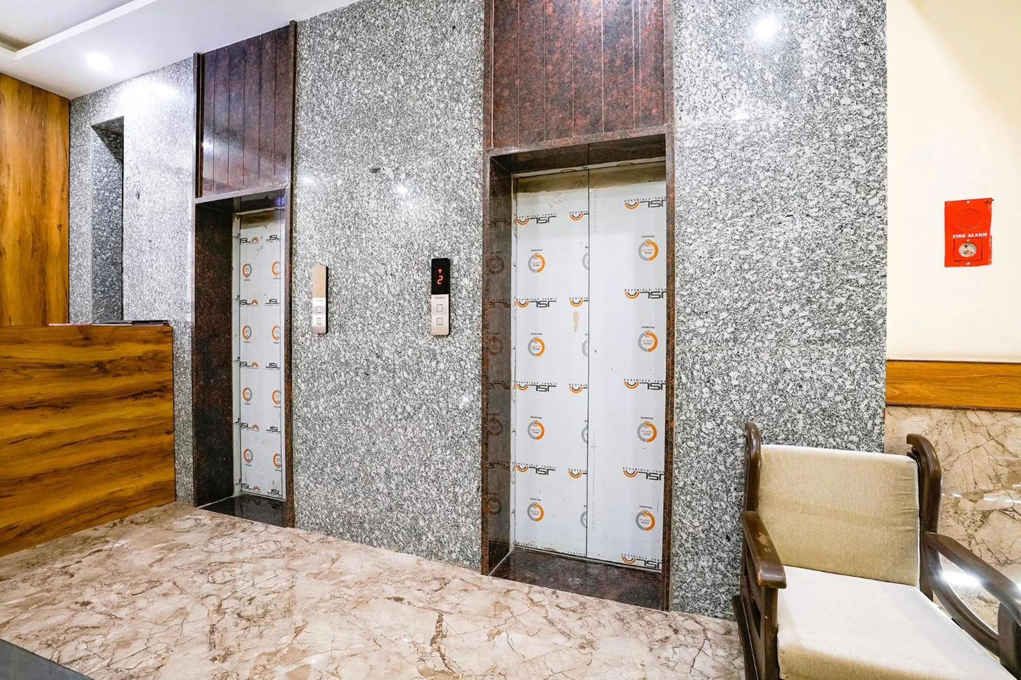 elevator in FabHotel 7 Square - Nr BKC