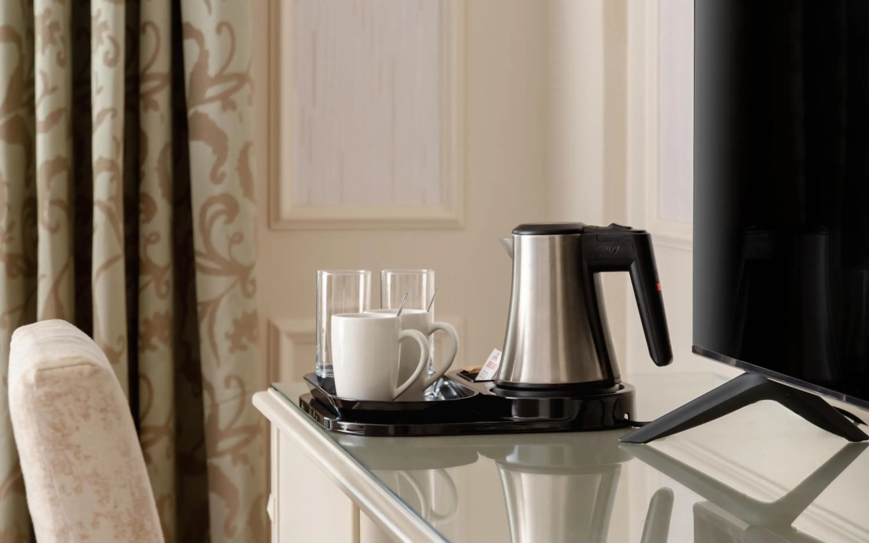 Coffee/tea facilities in Garabagh Resort & Spa Naftalan