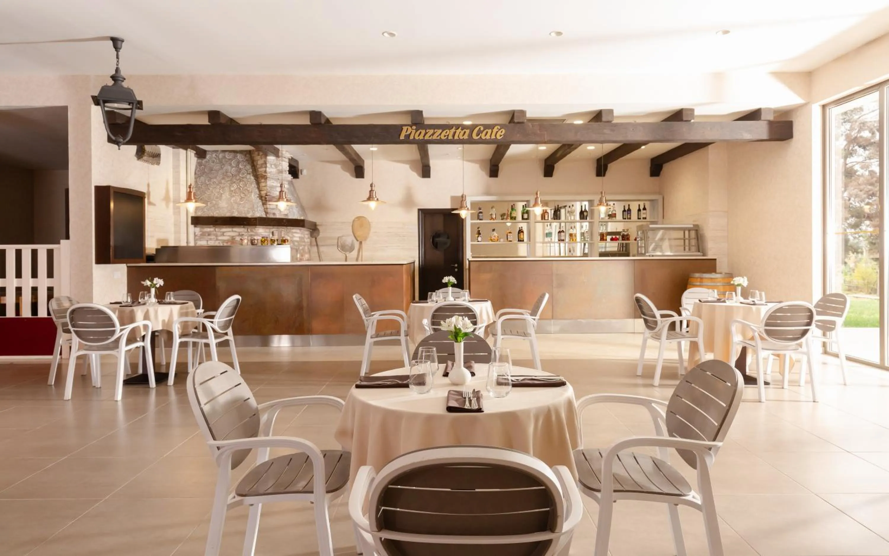 Restaurant/places to eat in Garabagh Resort & Spa Naftalan