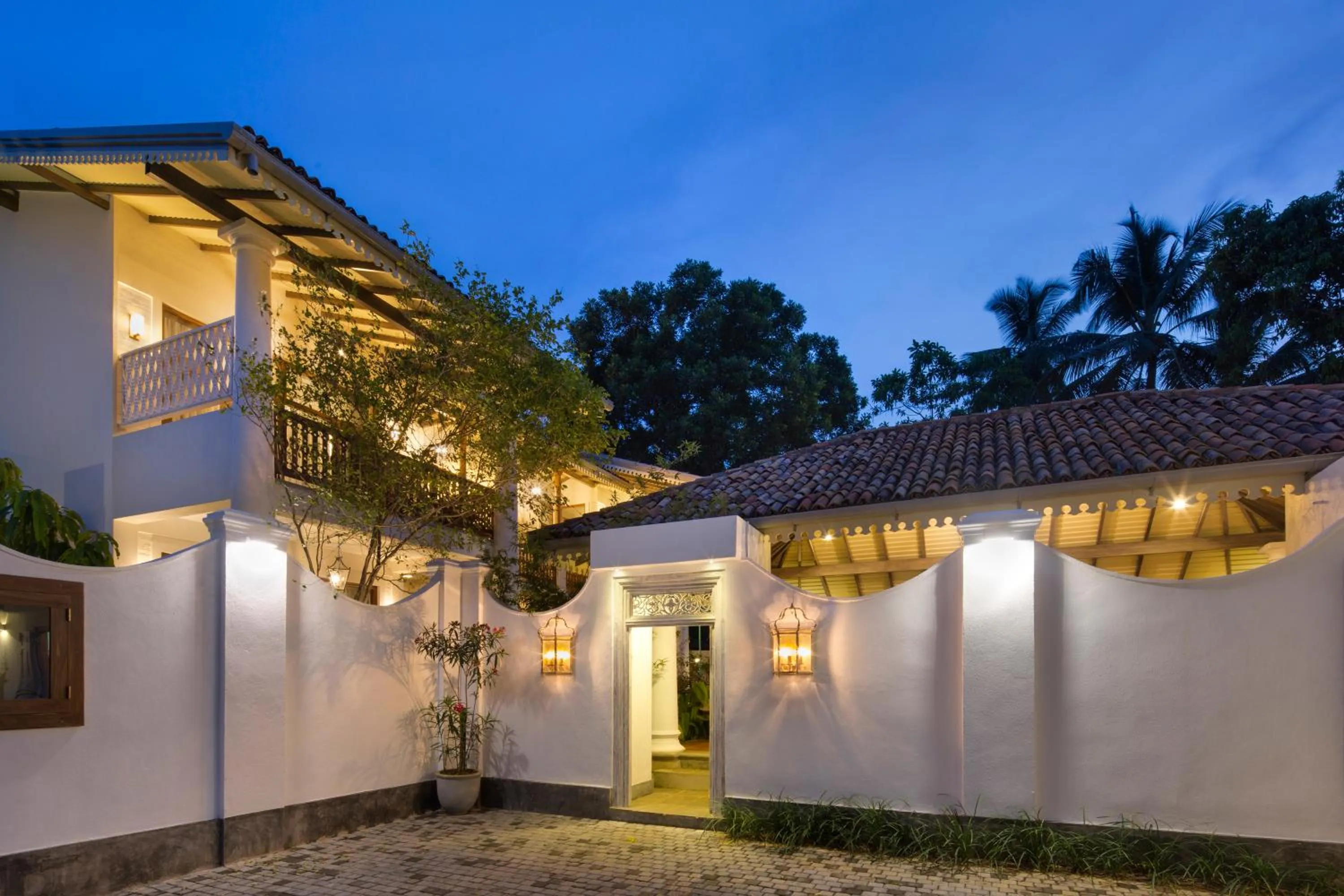 Facade/entrance in Bilin Tree House
