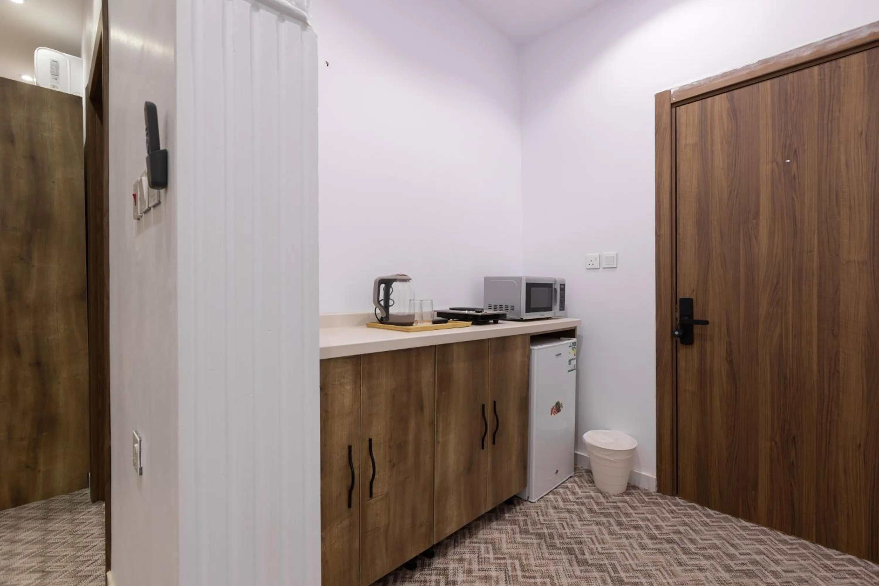 Coffee/tea facilities in Al-Jamwaut B