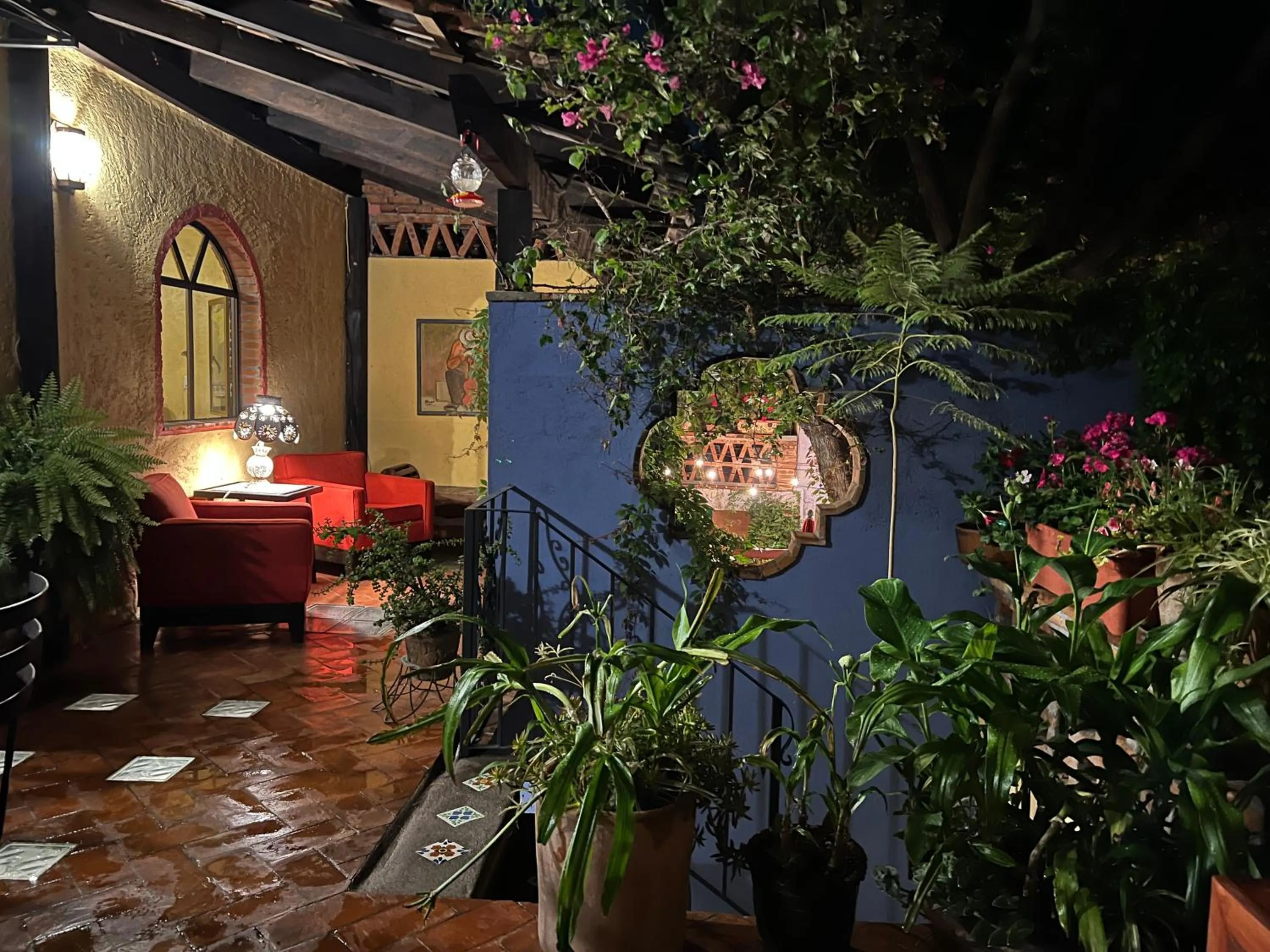 Night in Casa Contenta