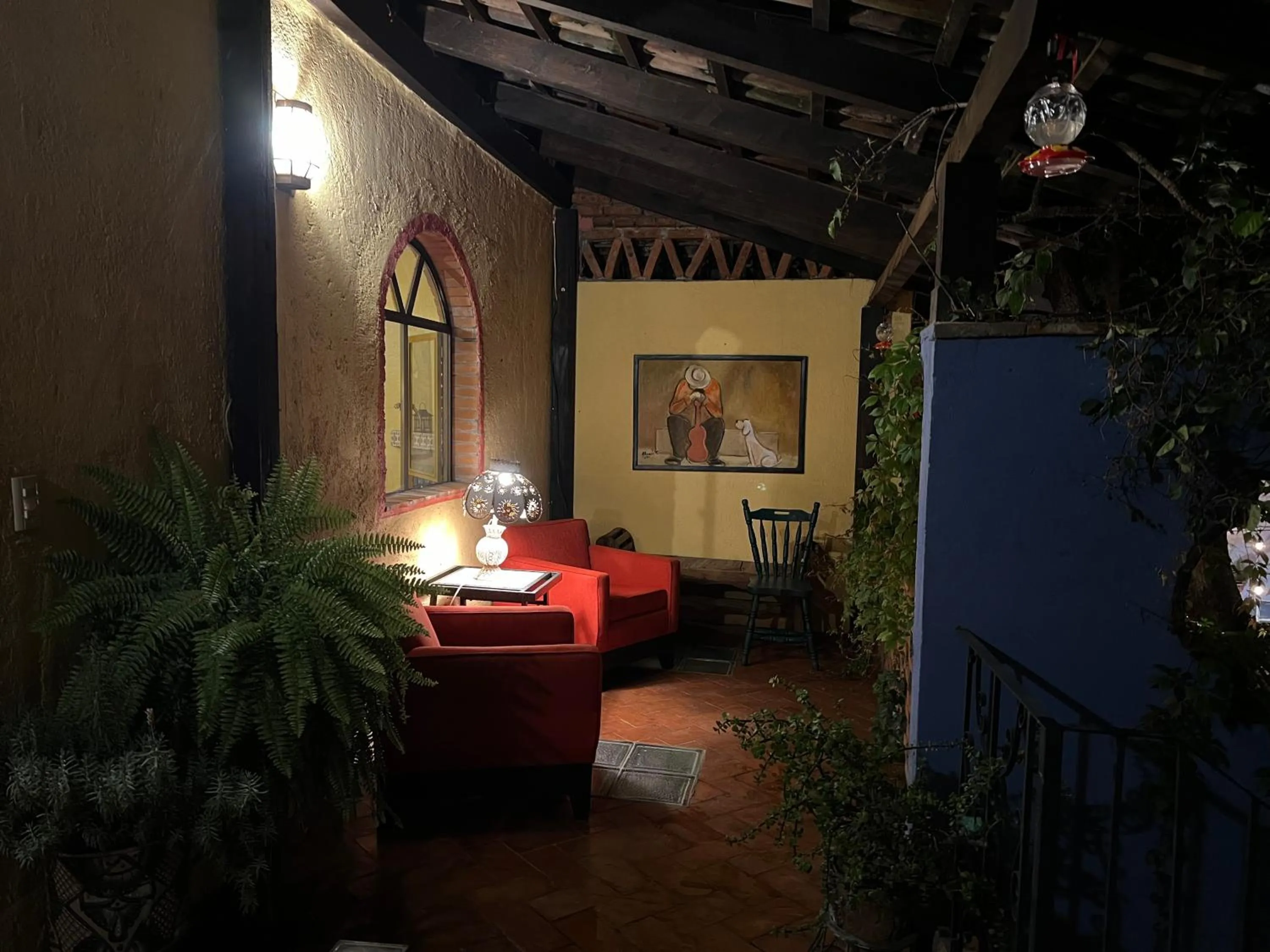 Night in Casa Contenta