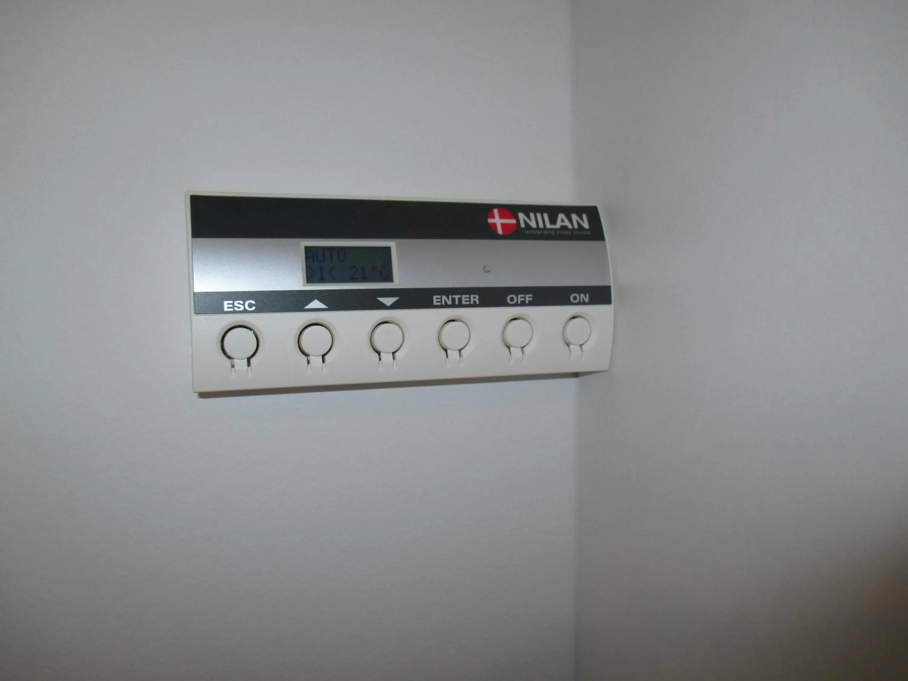 Area and facilities in White House Hotel Apartments