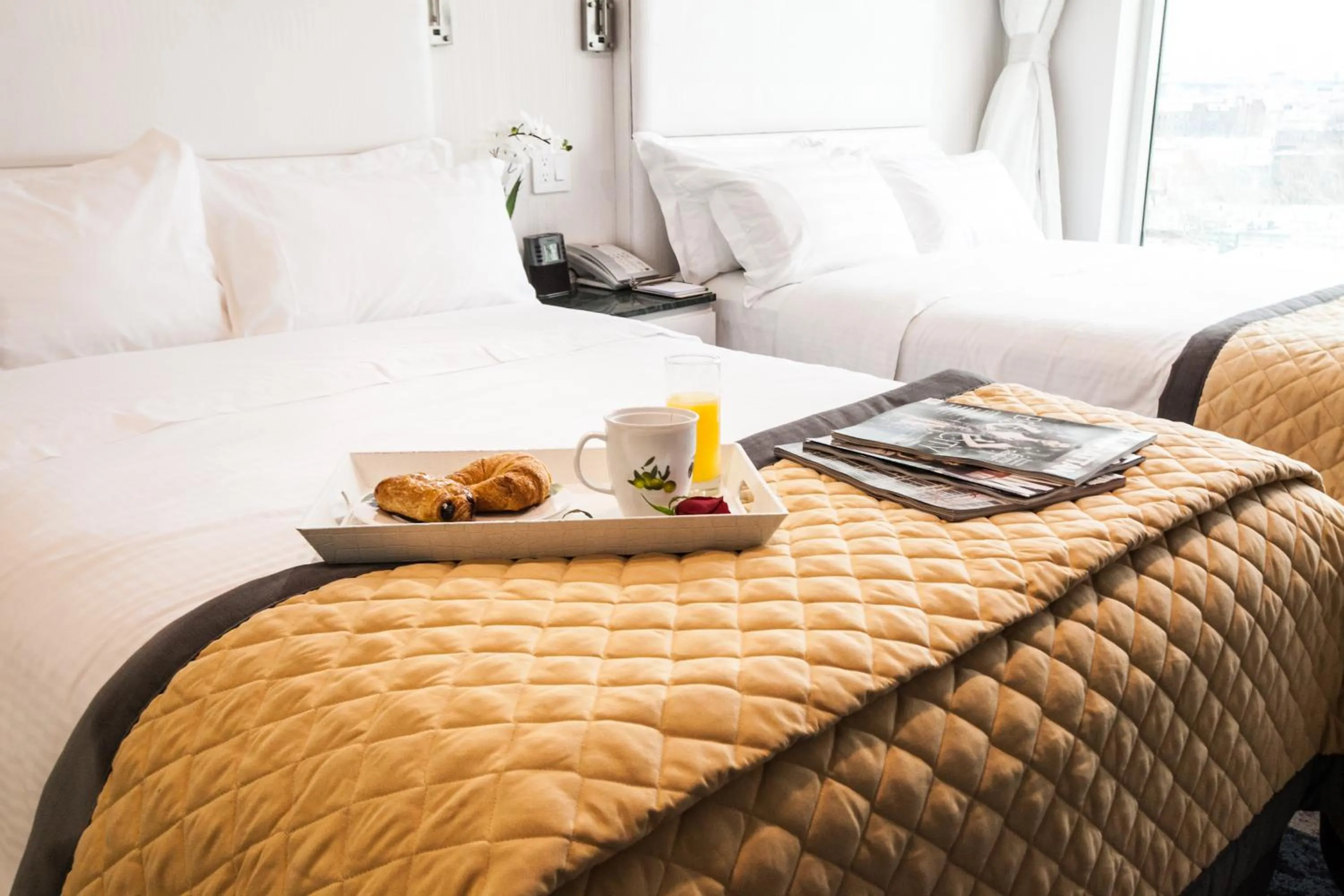 Bedroom, Bed in Wyndham Garden Brooklyn Sunset Park