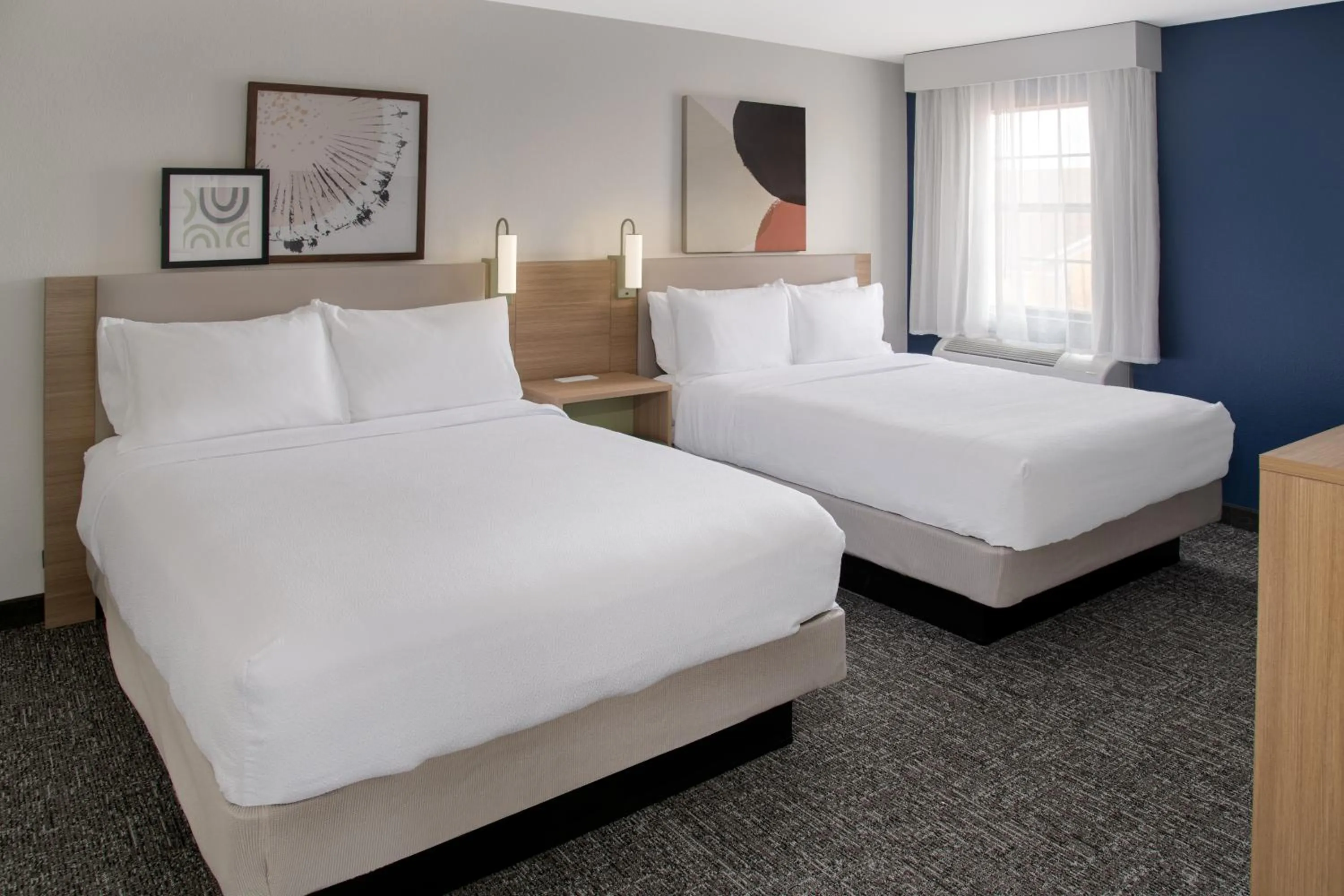 Bed in Spark by Hilton St Robert Fort Leonard Wood