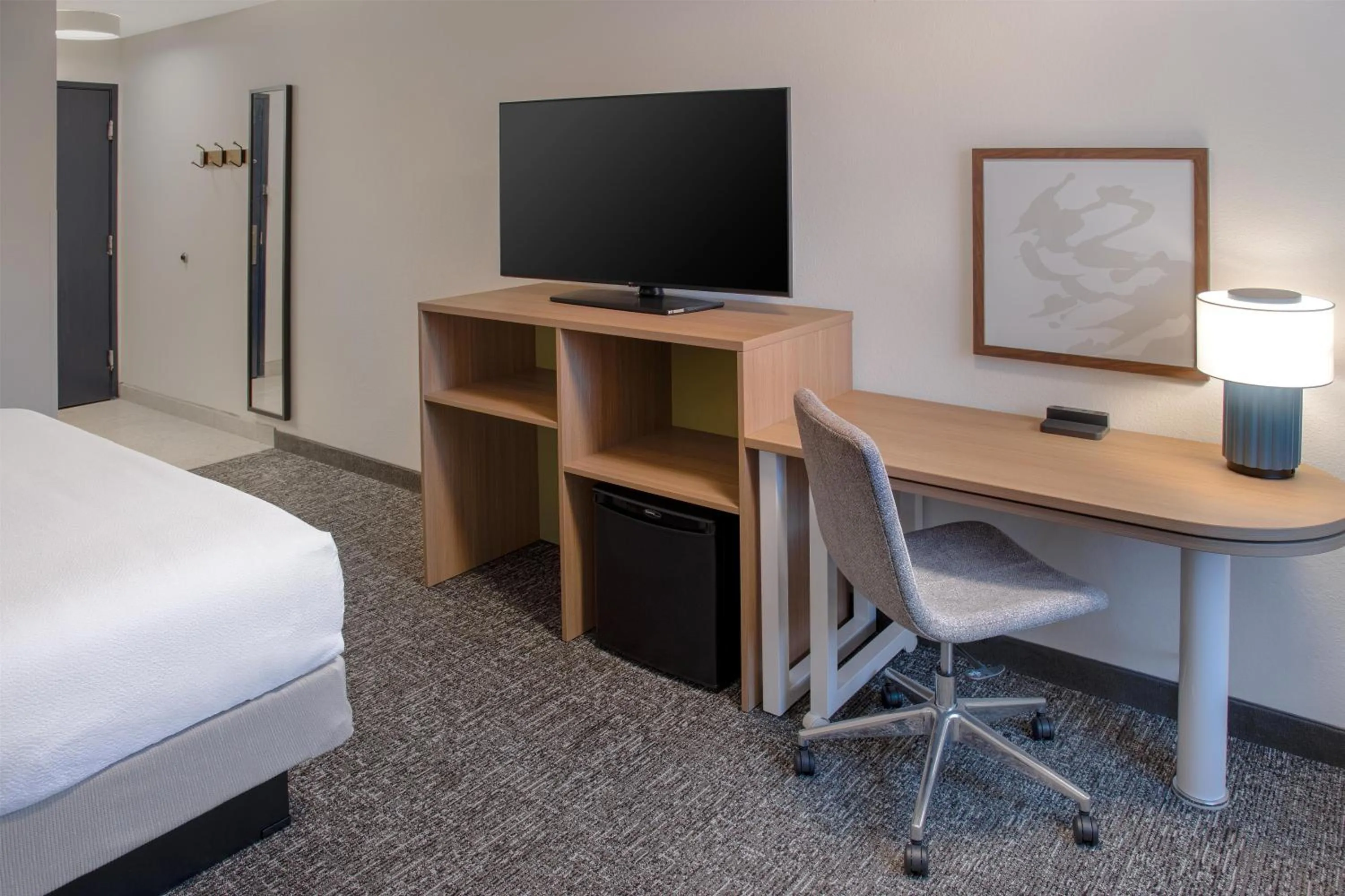 Bedroom, Bed in Spark by Hilton St Robert Fort Leonard Wood