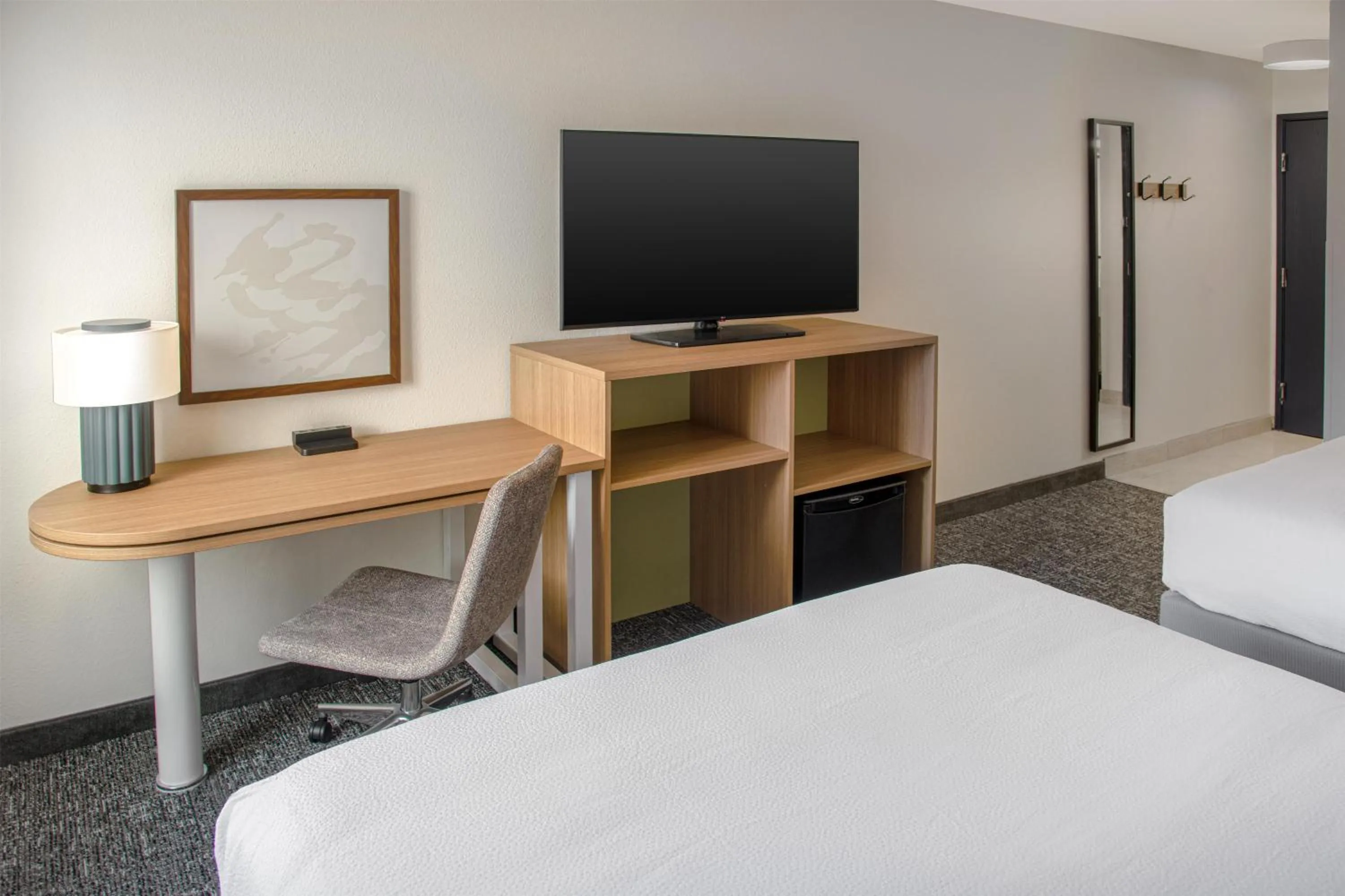 Bed in Spark by Hilton St Robert Fort Leonard Wood