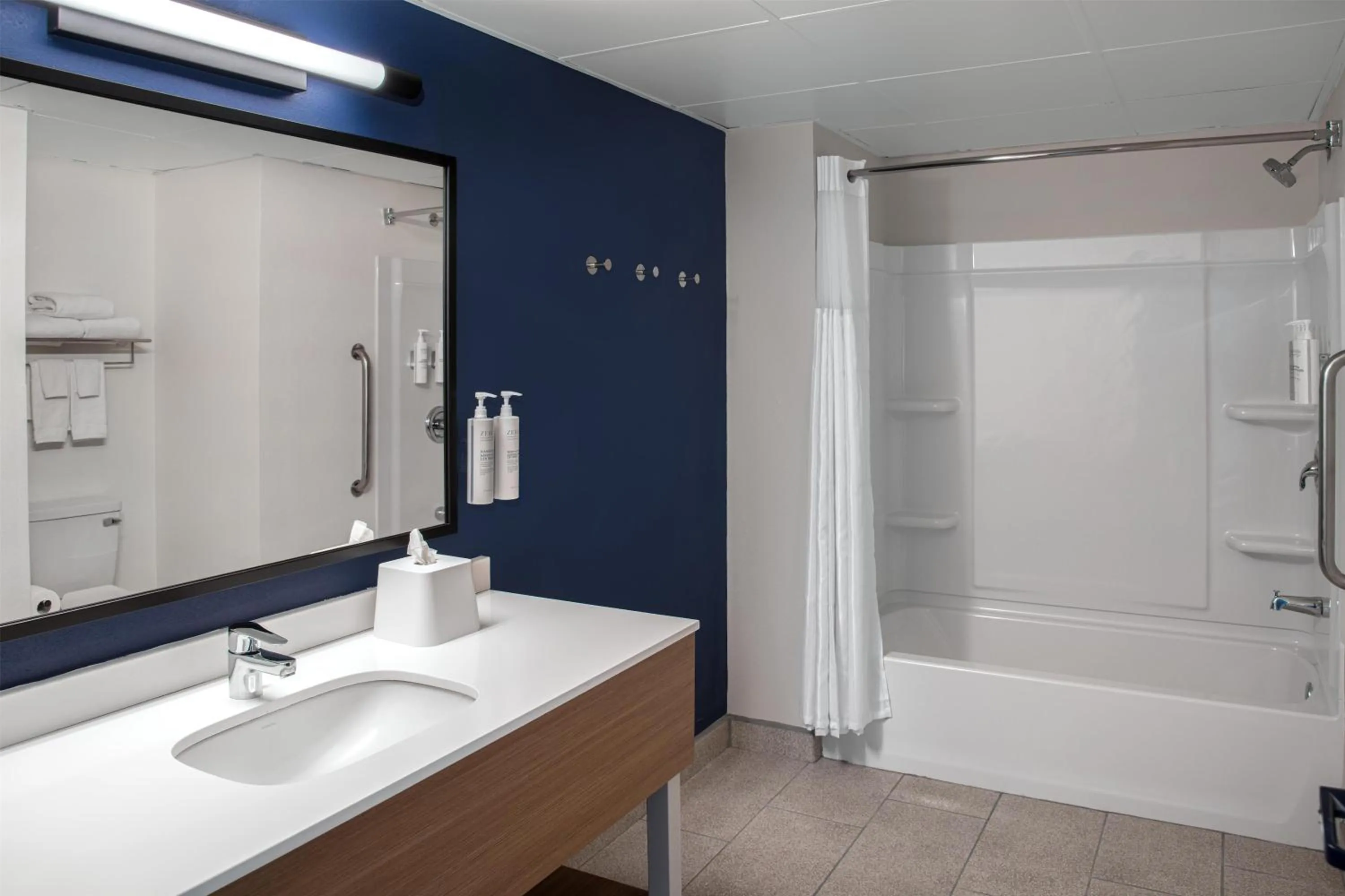 Bathroom in Spark by Hilton St Robert Fort Leonard Wood