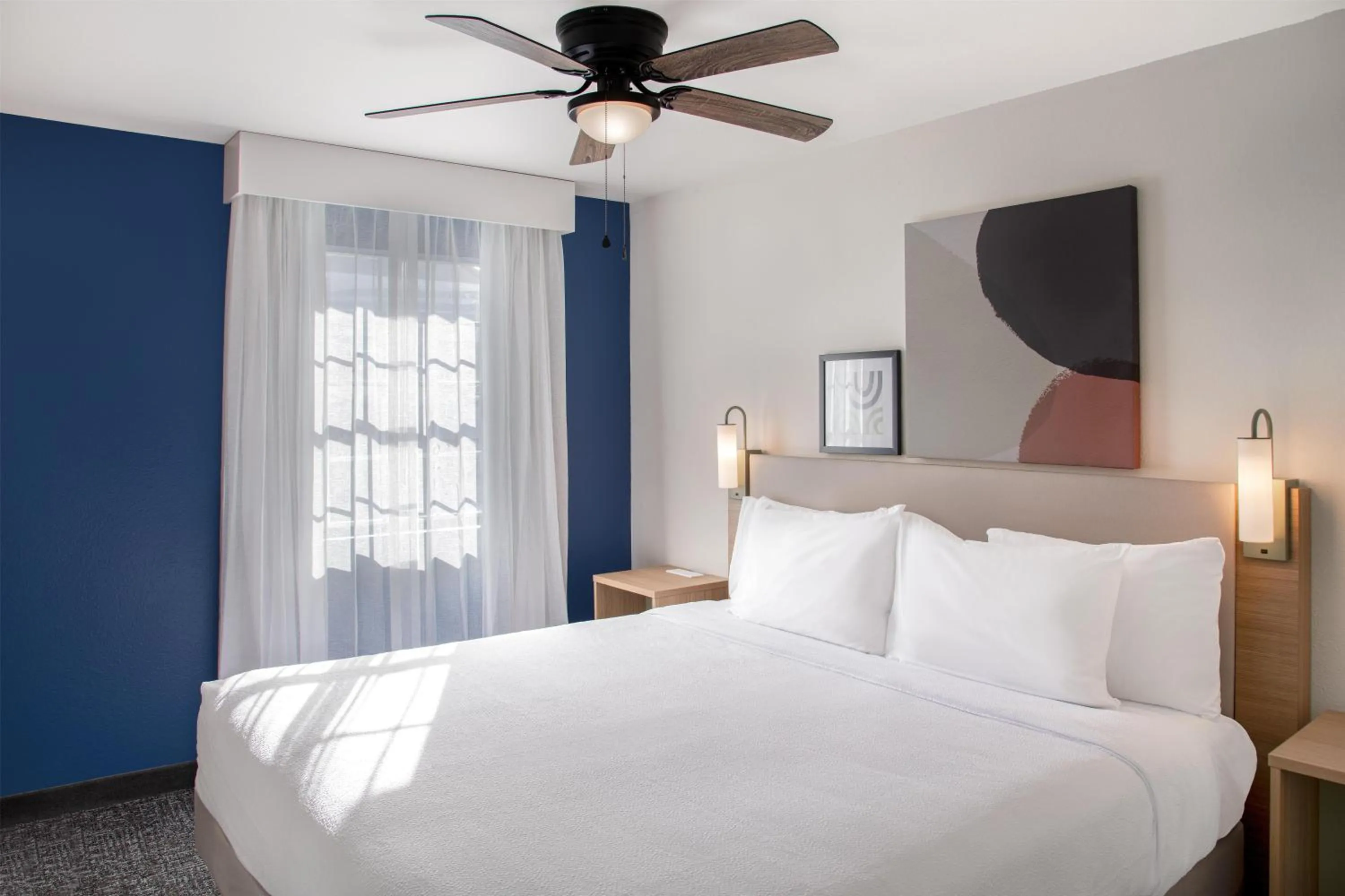 Bed in Spark by Hilton St Robert Fort Leonard Wood