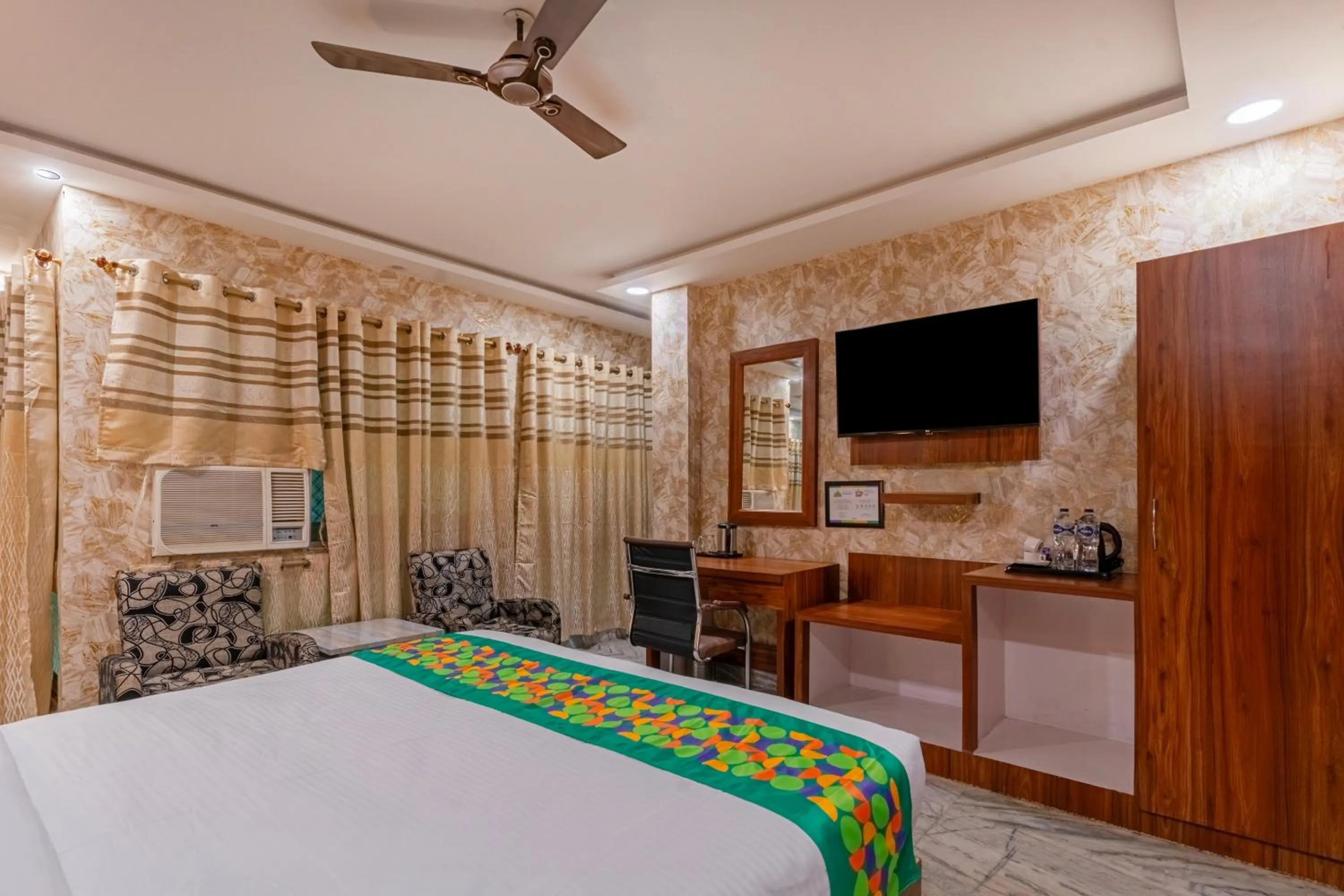 Bedroom, Bed in Treebo Una Regency - Near AIIMS Patna