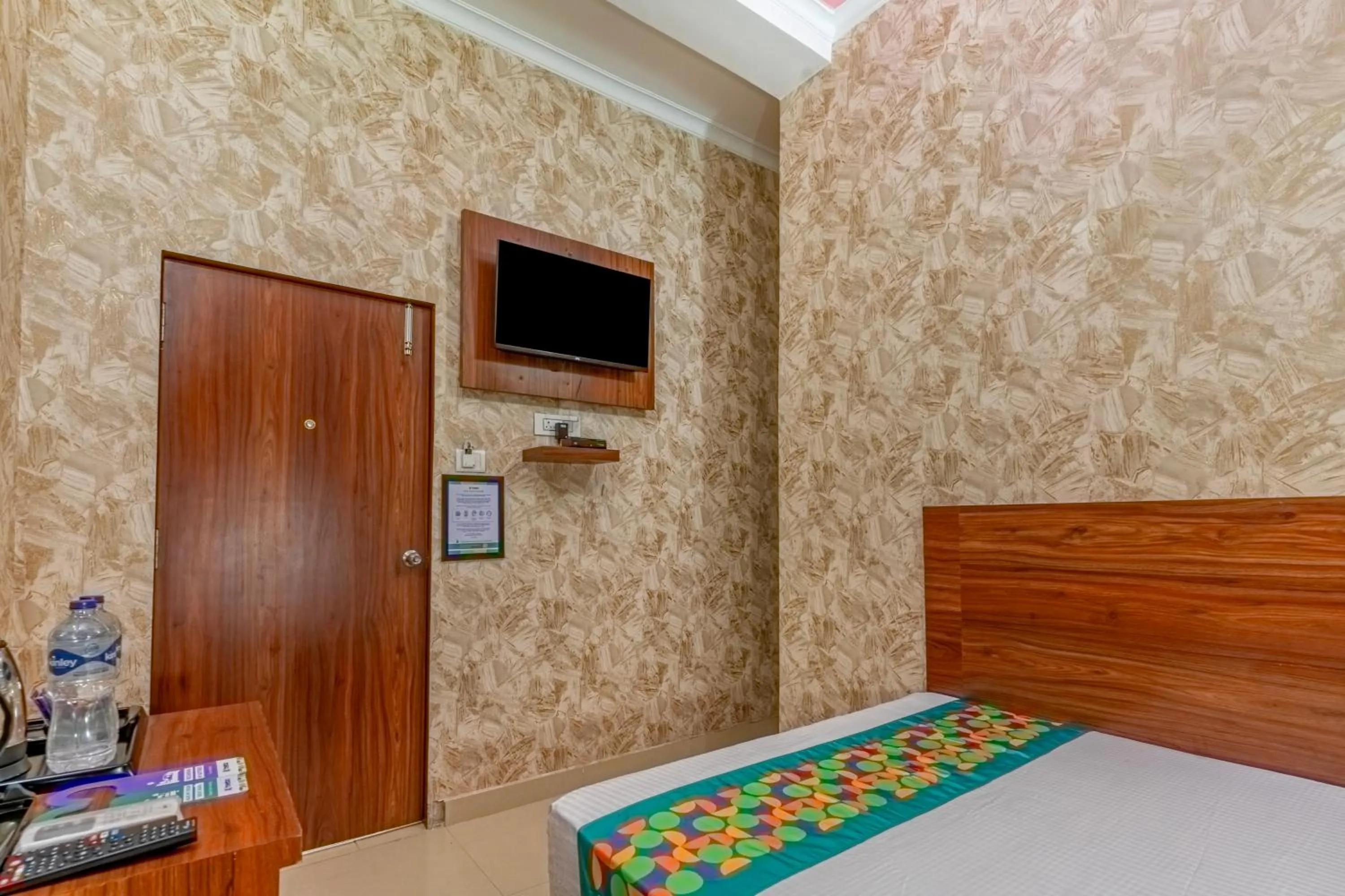 Bedroom, Bed in Treebo Una Regency - Near AIIMS Patna