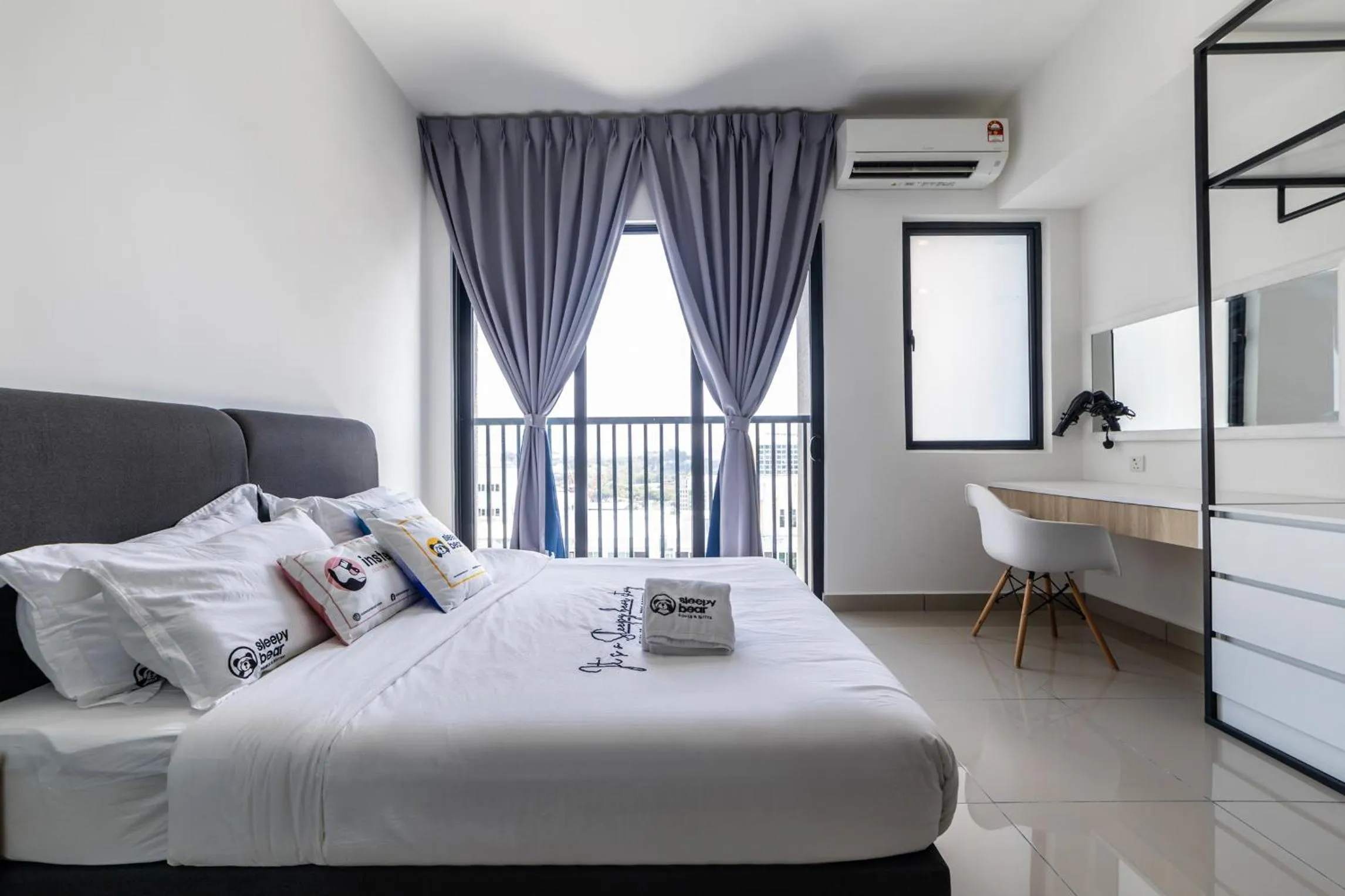 Bed in Alinea Suites Shah Alam by Sleepy Bear