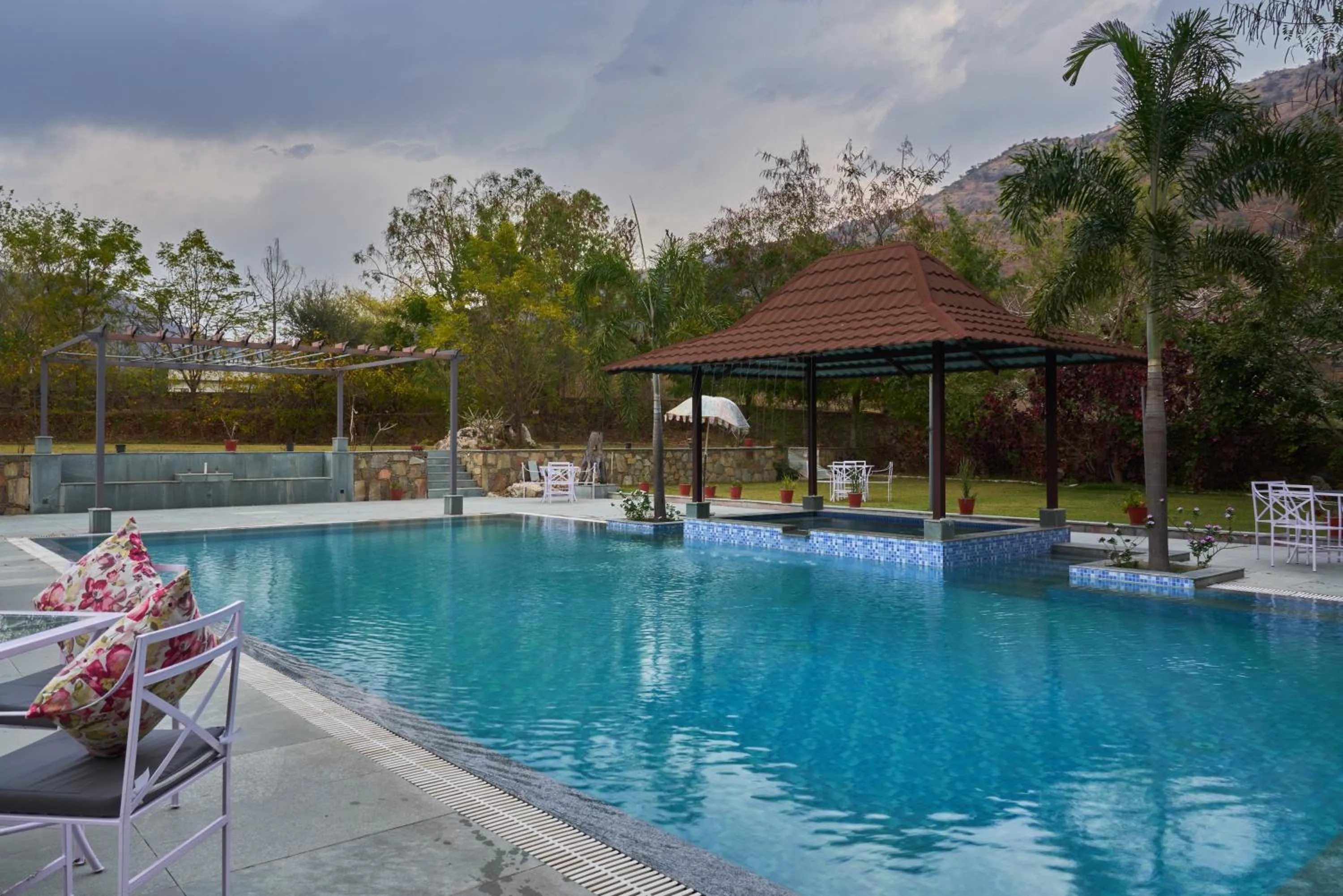 Day in The Hunting Lodge - Luxury Resort in Udaipur