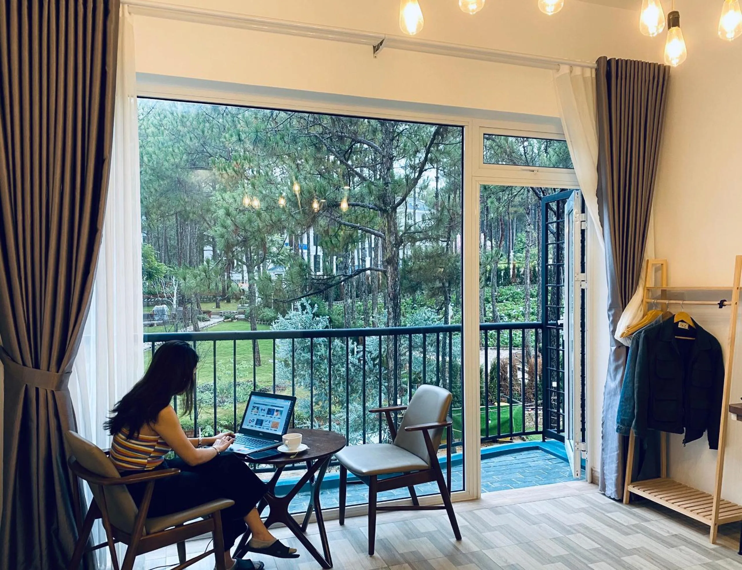 People in Romeo & Juliet Dalat