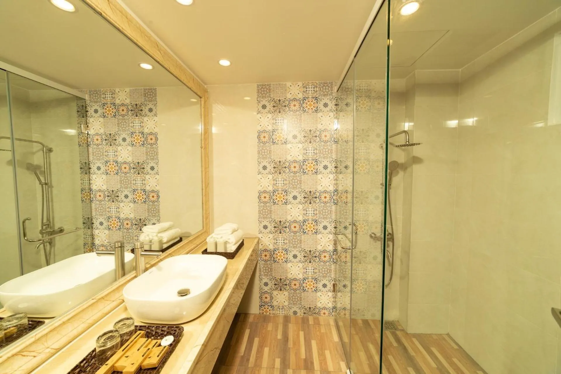 Toilet in Romeo & Juliet Dalat