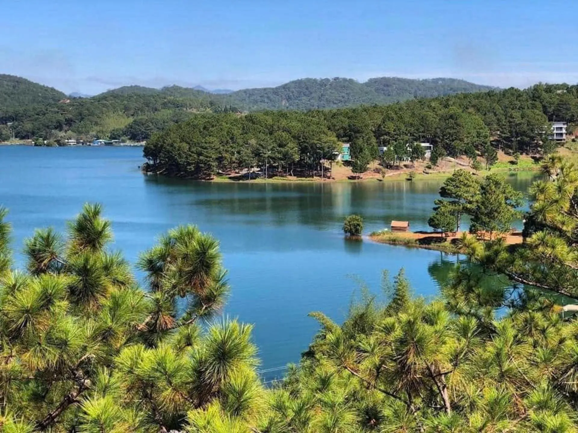 Day in Romeo & Juliet Dalat