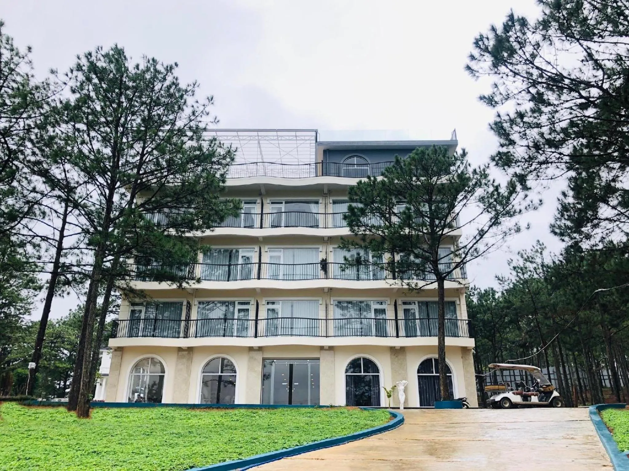 Property building in Romeo & Juliet Dalat