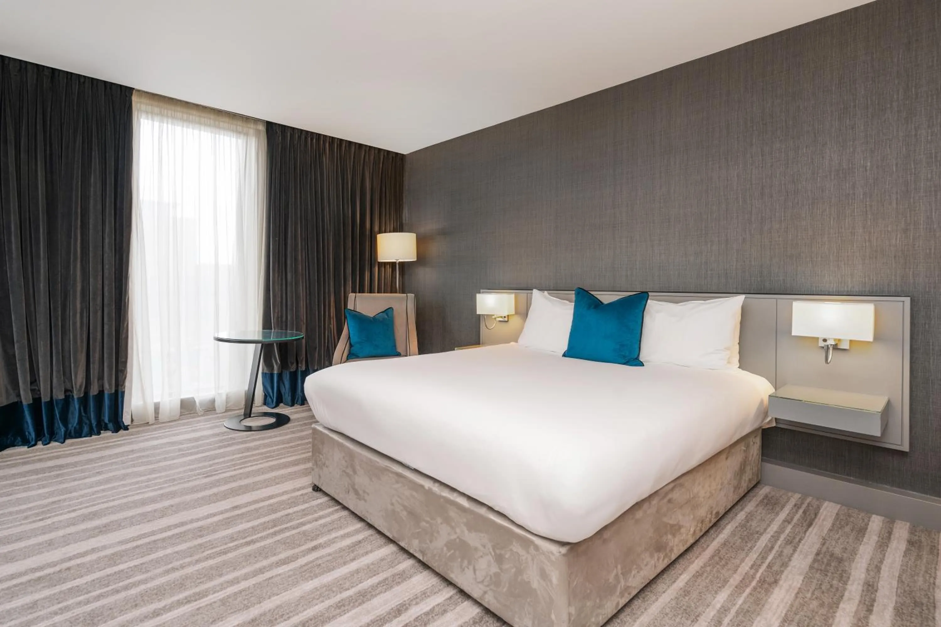 Bedroom, Bed in Crowne Plaza Newcastle - Stephenson Quarter by IHG
