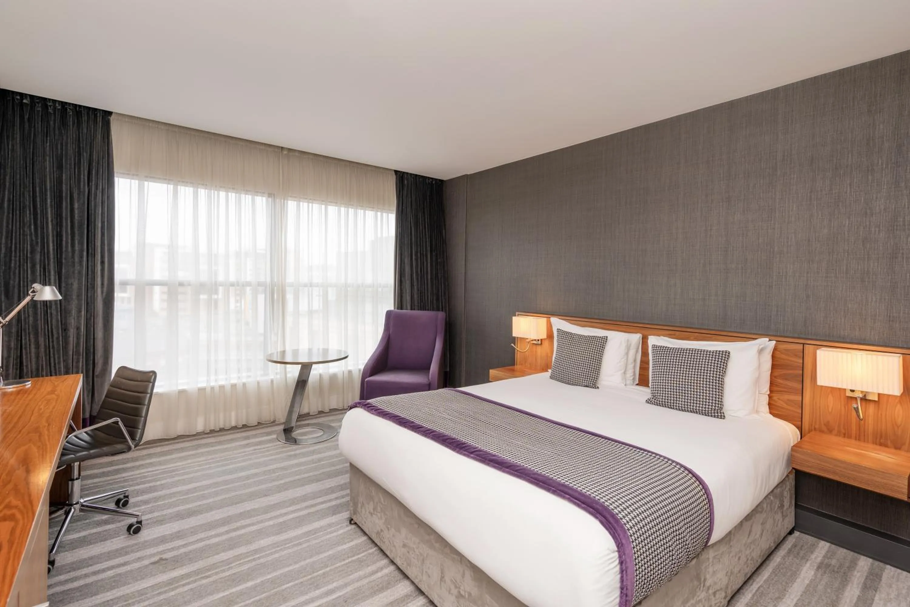 Bedroom, Bed in Crowne Plaza Newcastle - Stephenson Quarter by IHG